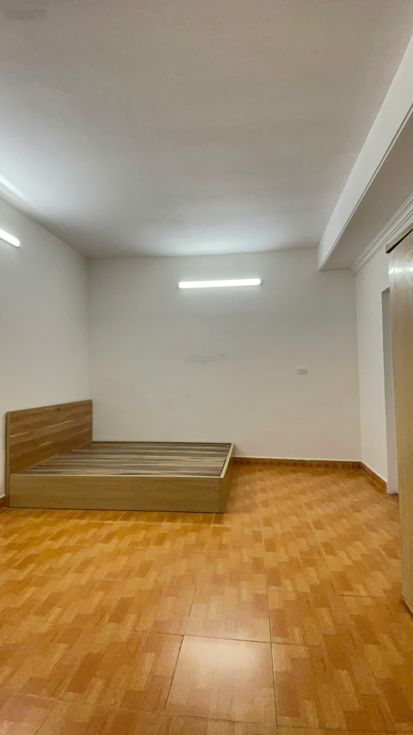 Cho thuê nhà riêng phố tuệ tĩnh trung tâm hai bà trưng diện tích: 40m² xây 3 tầng 3pn,3wc