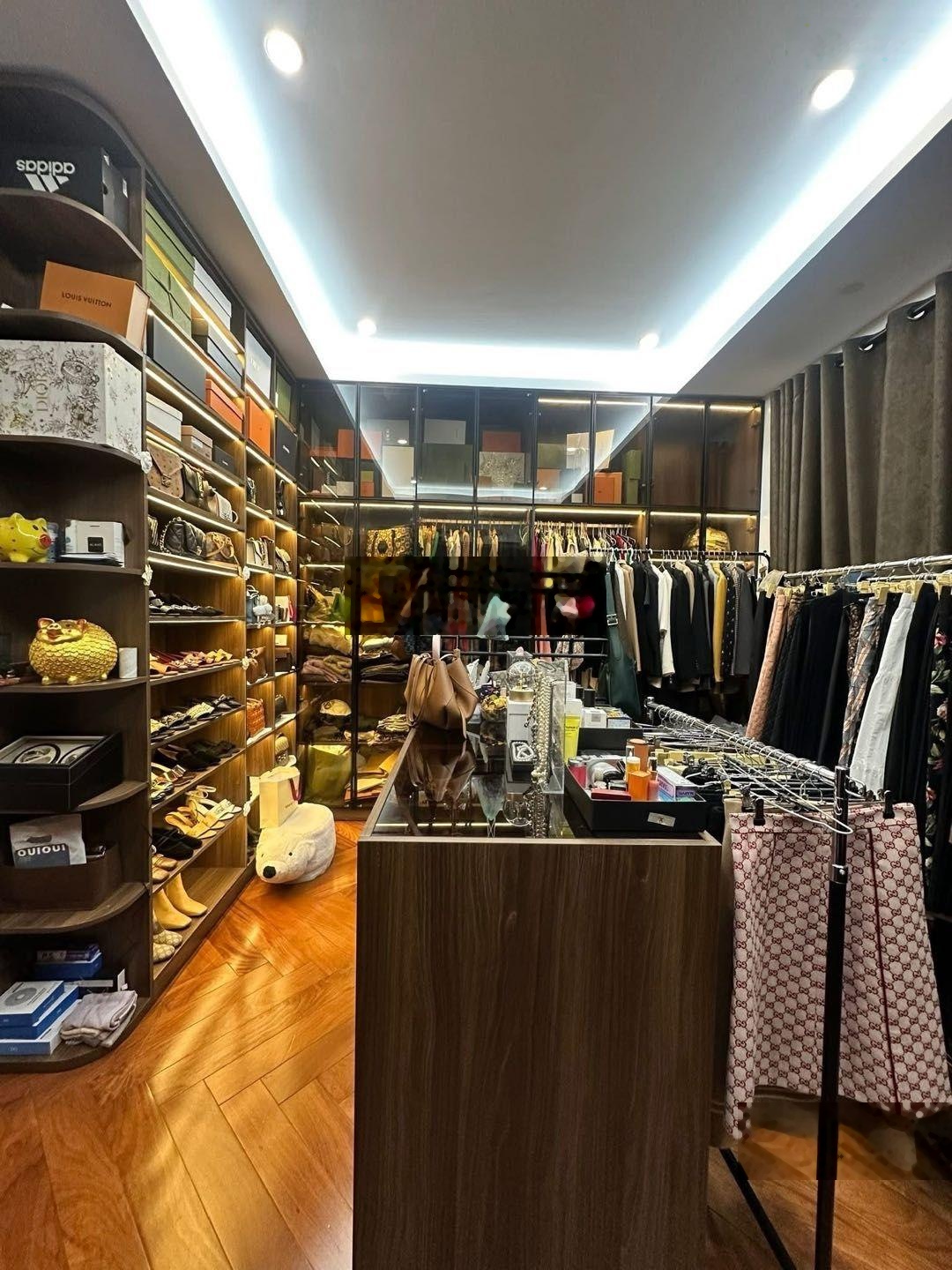 Giảm sâu!Galaxy,Vạn Phúc,thang máy,trục KD sầm uất,91m2,6 tầng. Giá 35 tỷ