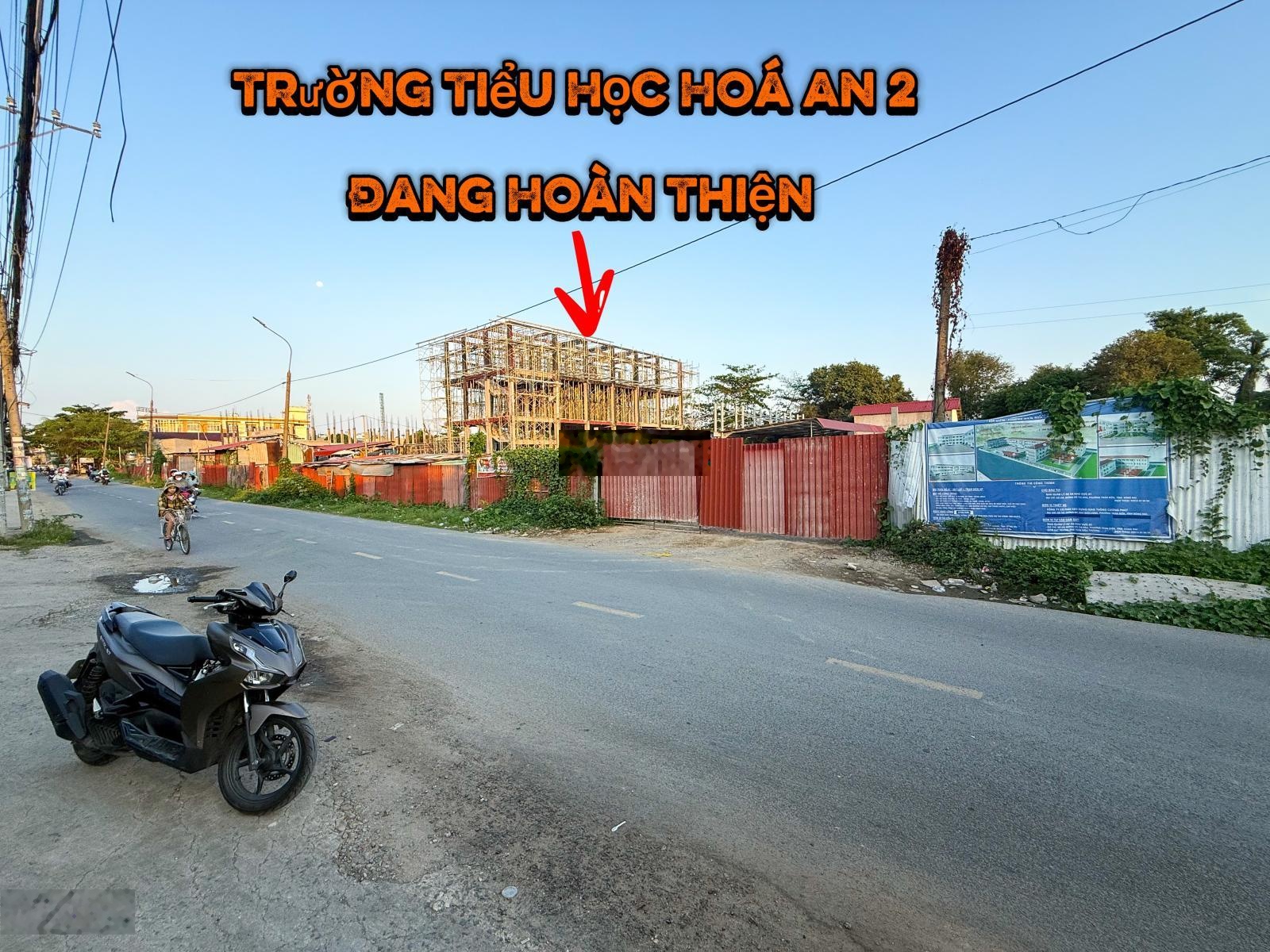 Hàng hiếm (lô góc 2mt). dt: 65m2 shr thổ cư 100% kdc hoàng minh chánh p. hoá an. giá chỉ 2,6 tỷ