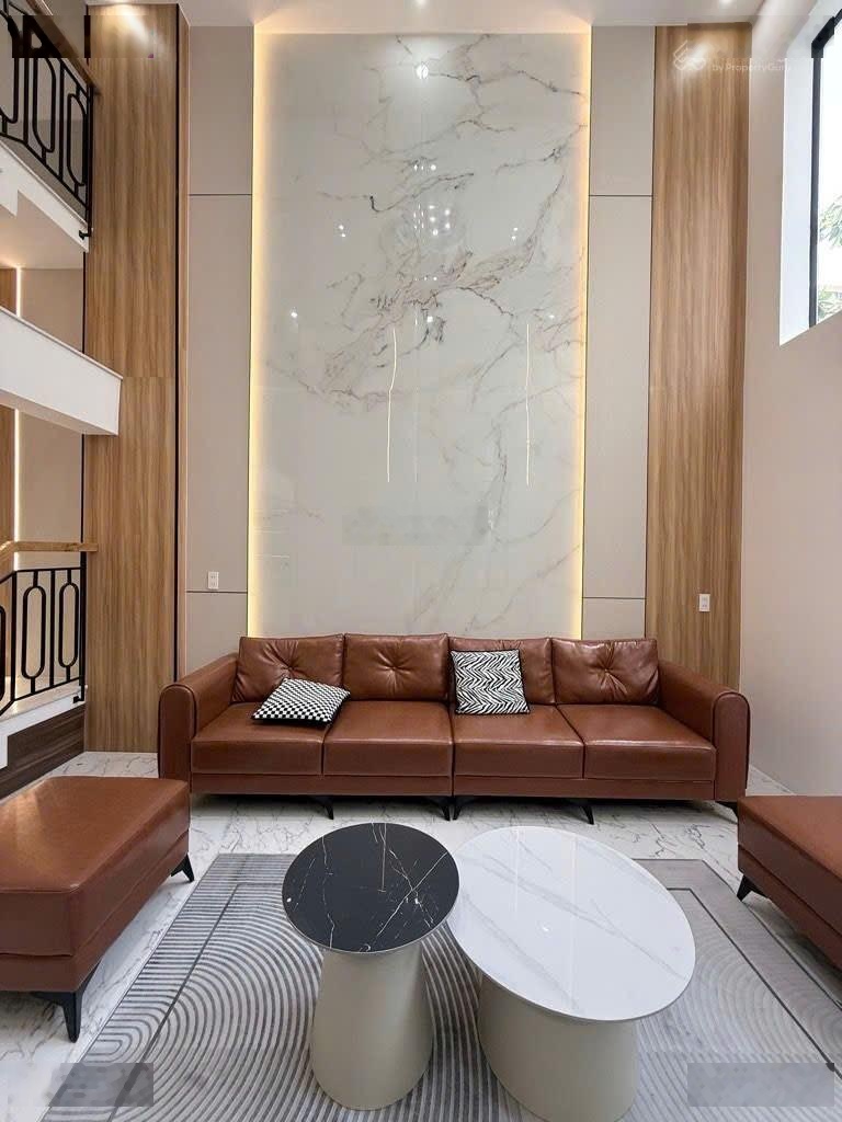 Bán nhà mới 5 tầng 69m²(4,2x16,5) FULL NỘI THẤT đường TL03, phường THẠNH LỘC,Q12.Hẻm 8m.