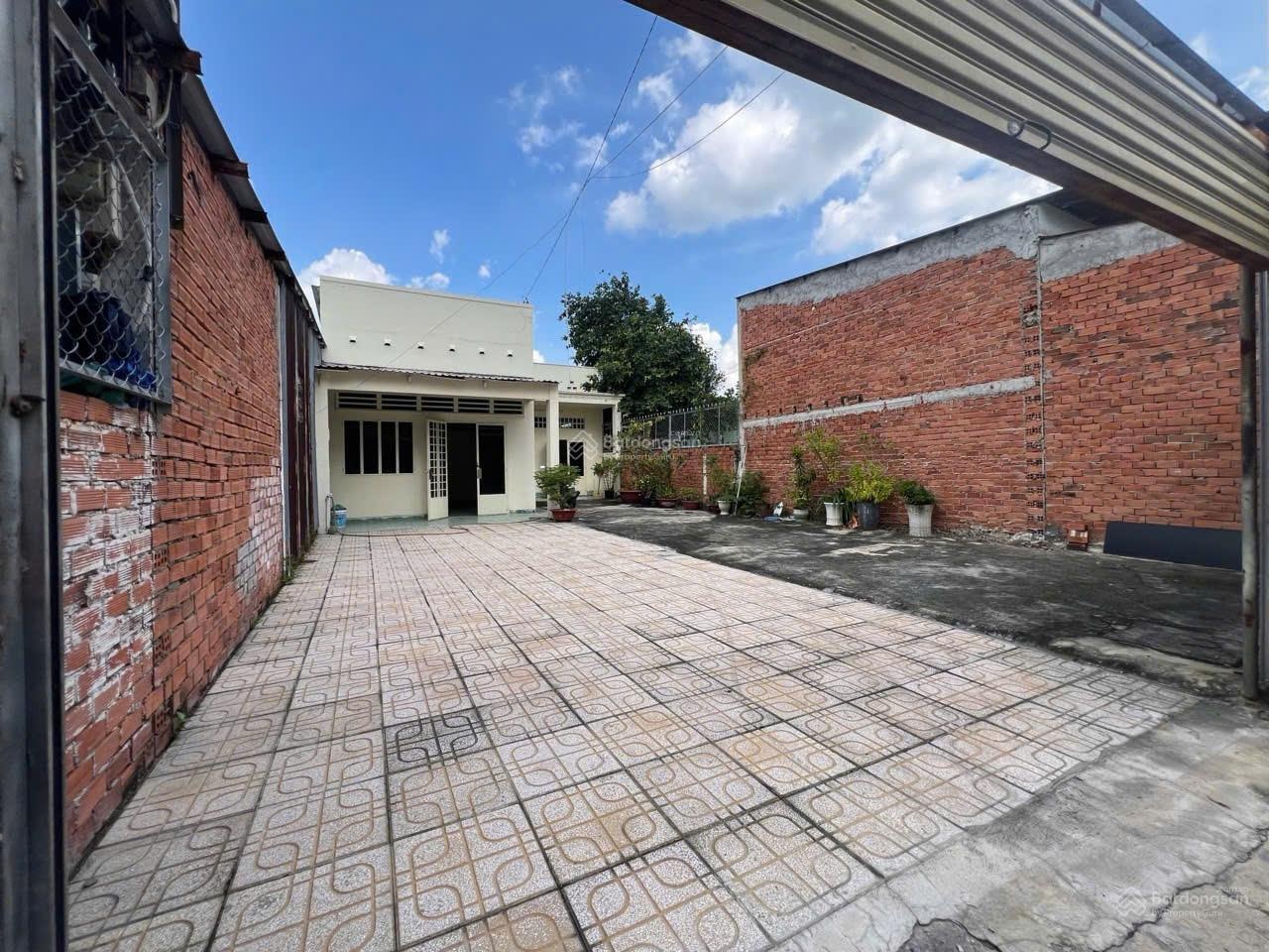 BÁN ĐẤT CHDV Tăng Nhơn Phú. Mặt tiền đường số ngang 8m Tổng DT: 235m2. Xây cao tầng giá chỉ 14 tỷ