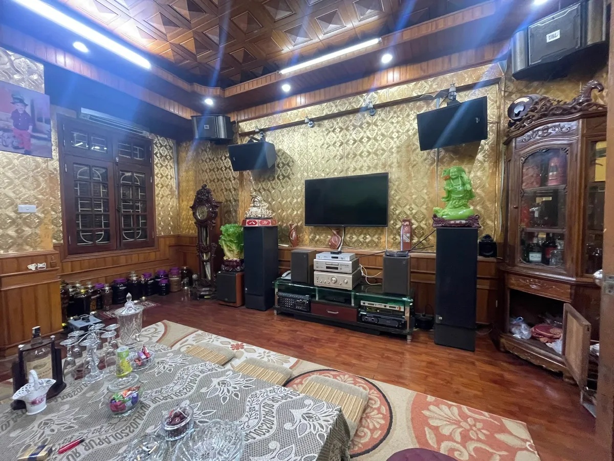 Bán nhà khu đô thị Văn Quán, Hà Đông, vừa ở vừa làm văn phòng, gara, vỉa hè ô tô tránh