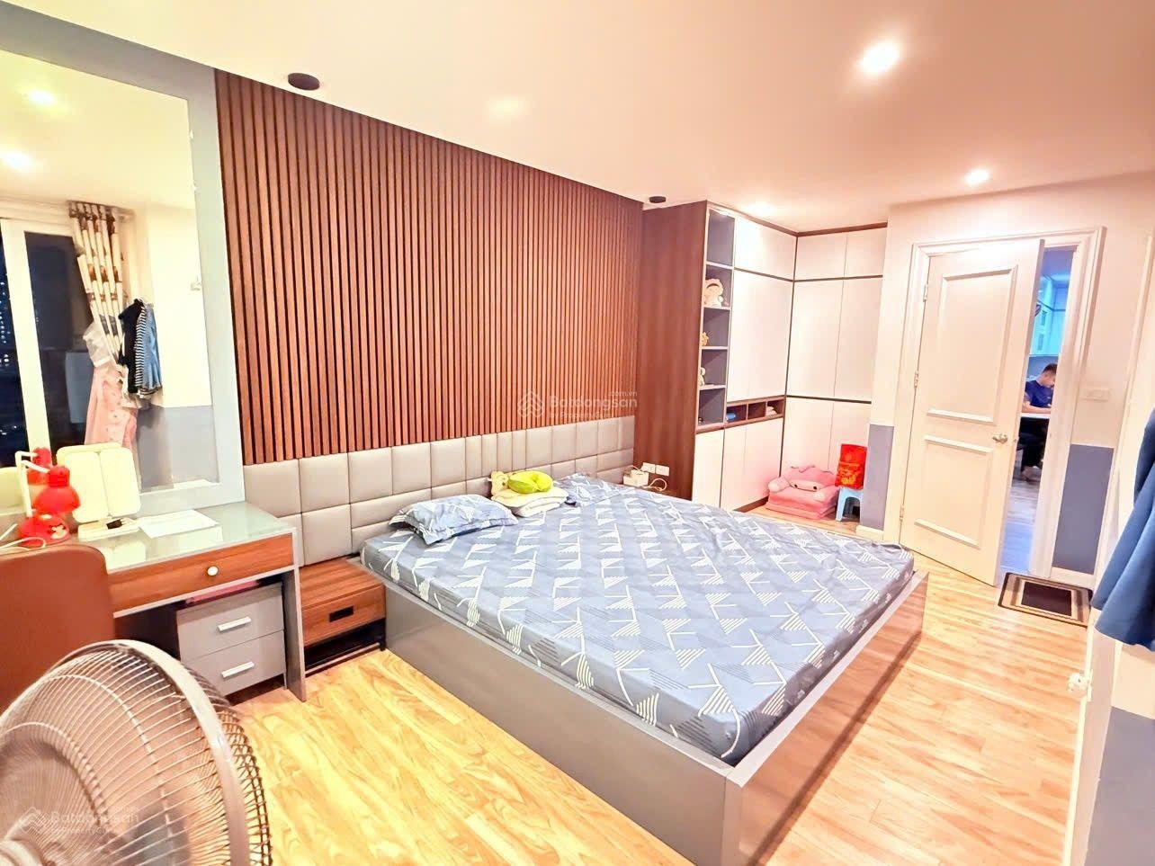 Bán chung cư VIP 1 Phú Gia Residence 3 Nguyễn Huy Tưởng, Thanh Xuân. 112m2, 3PN. 9,8 tỷ