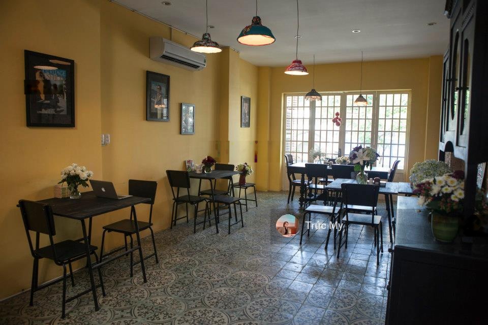 Cần cho thuê gấp Nhà Mặt tiền đường Lê Thánh Tôn, ngay chợ Bến Thành, trung tâm Q1