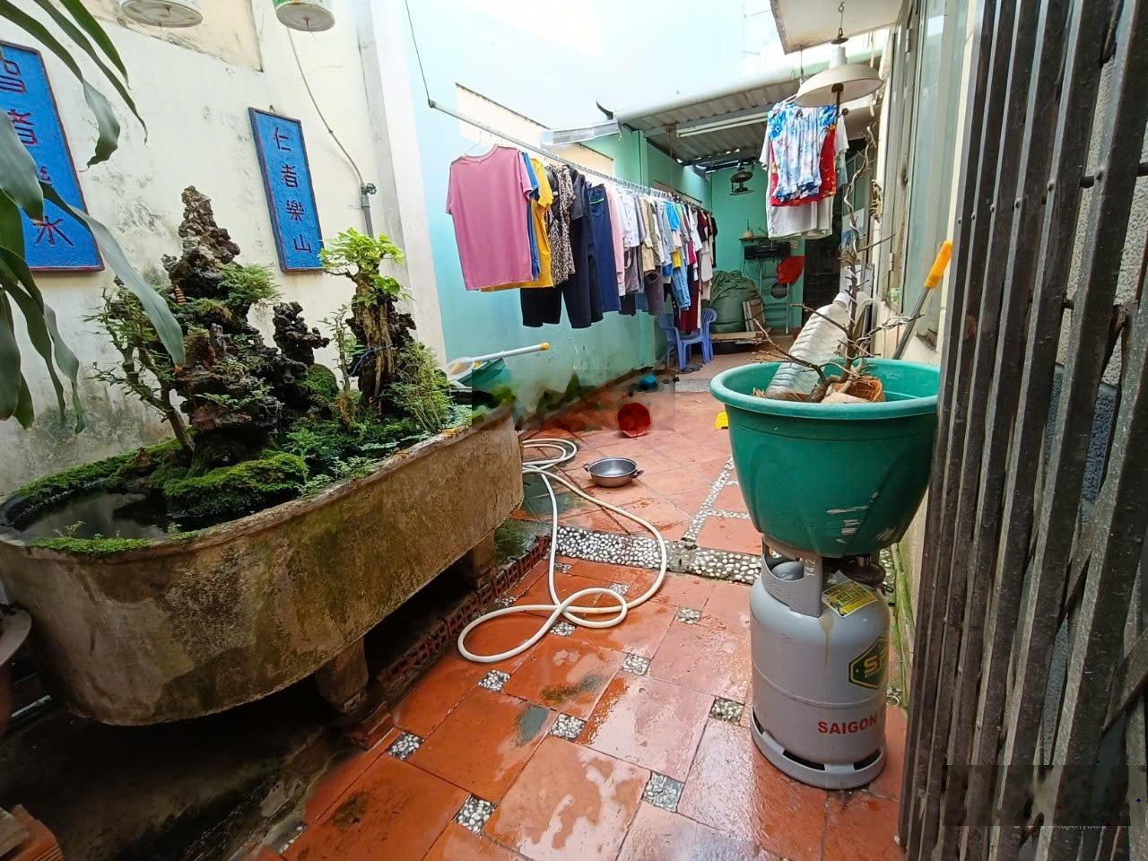 Bán nhà CMT8 6.4x17 Nở hậu 7m nhà C4 tiện xây dựng Giá: 16t8