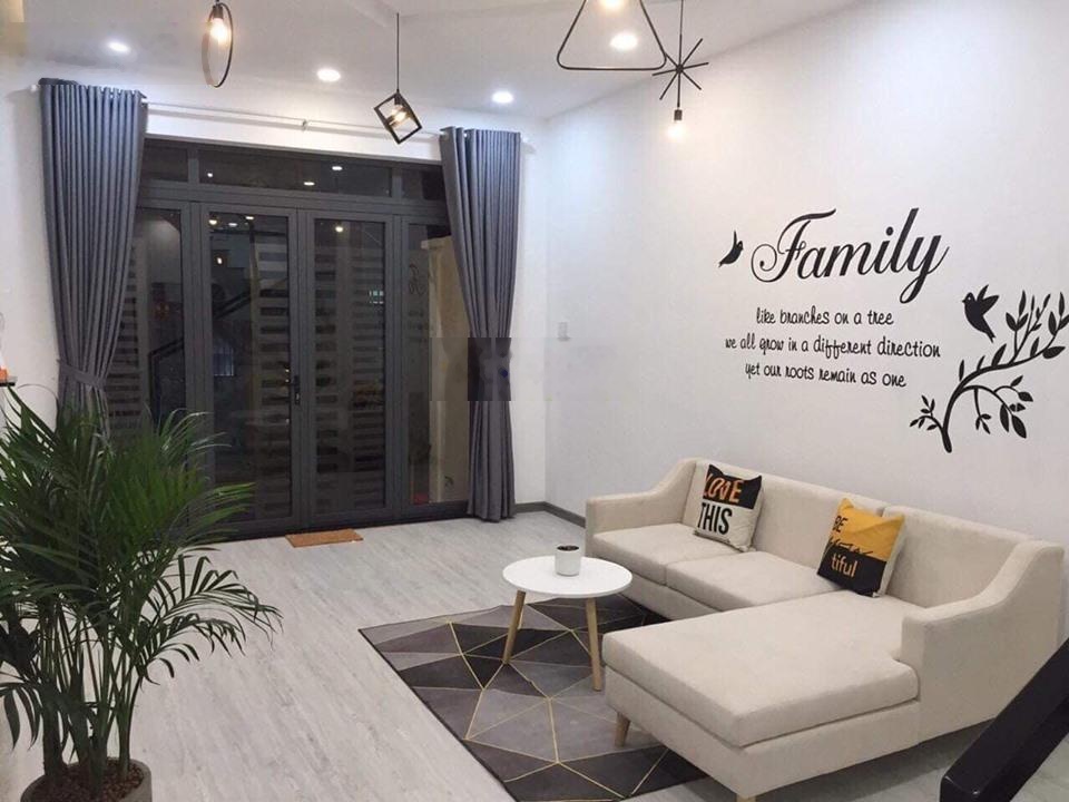 Hạ giá! Bán gấp nhà mặt tiền tiếp giáp Bàu Cát, P12 Tân Bình. Giá chỉ 7.9 tỷ, 4 tầng đẹp lung linh