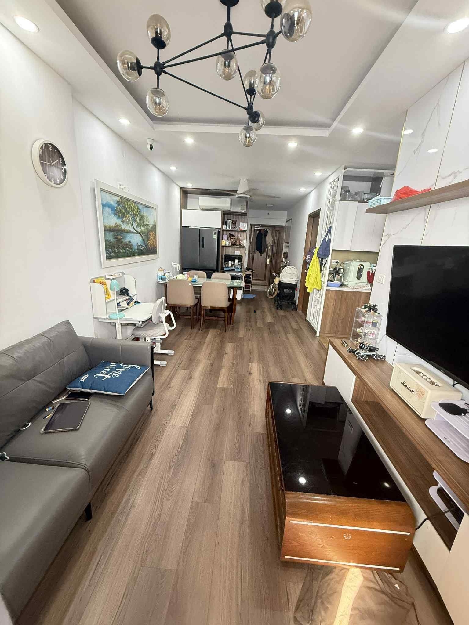 Bán gấp căn Gelexia 885 Tam Trinh. Diện tích: 75m. Gồm: 2p ngủ 2 VS. Full nội thất. LH 0398628889