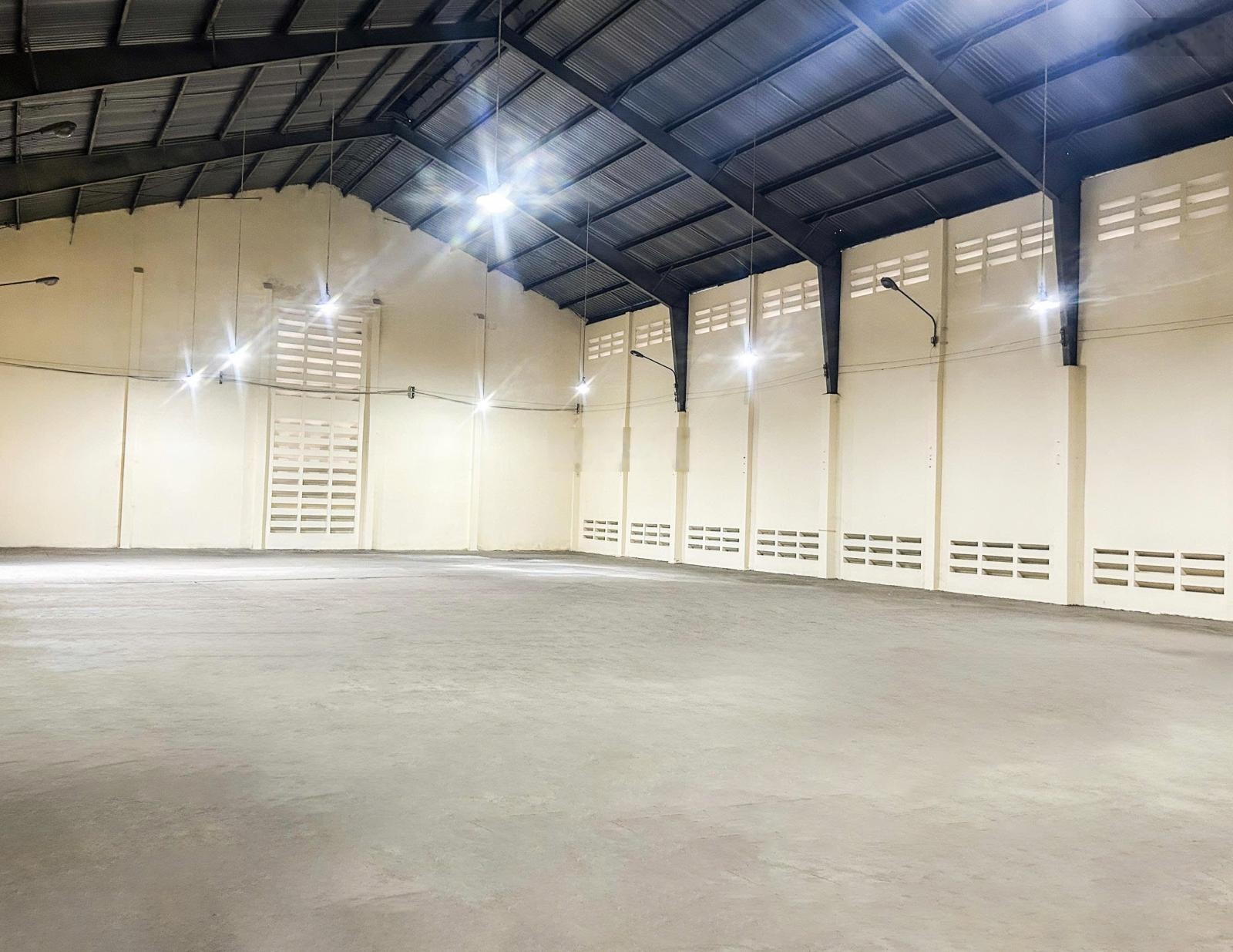 Cho thuê kho - bãi trống tại Hóc Môn