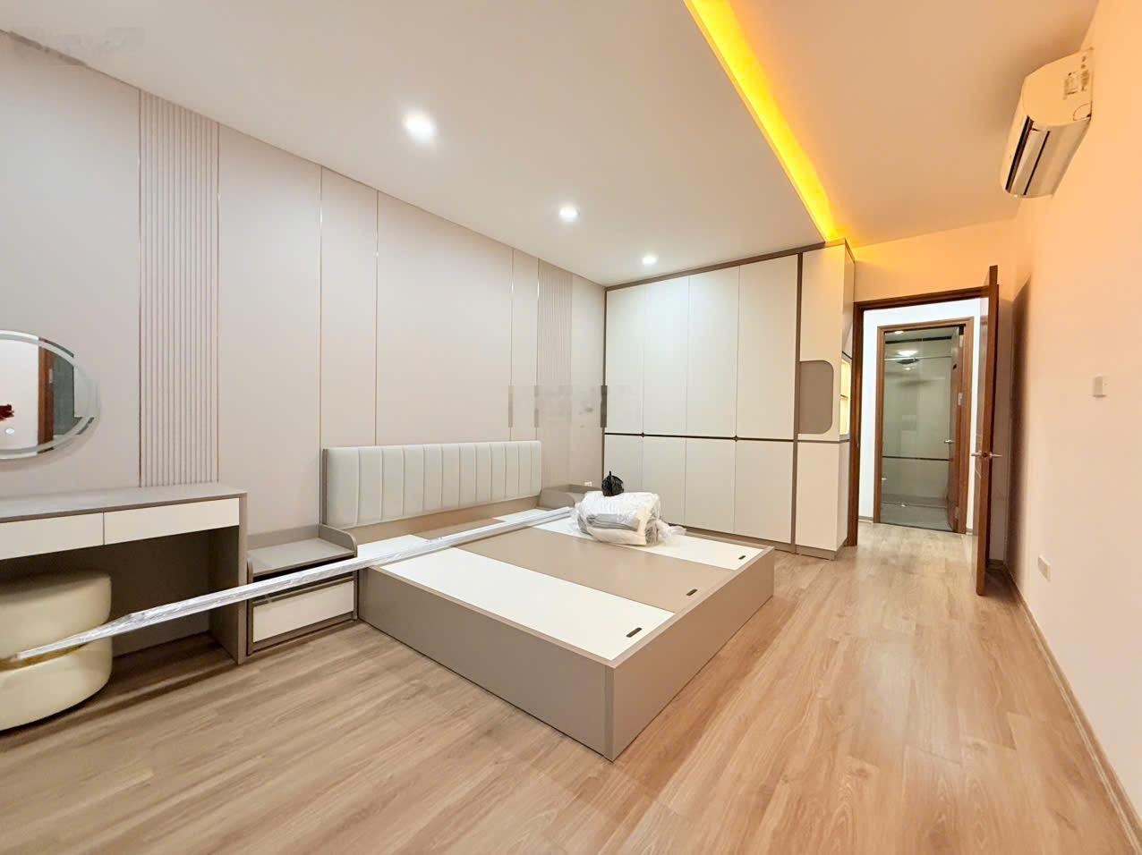 Bán CC 3PN 2WC giá thỏa thuận, 116m2 tại Văn Phú Victoria, Hà Đông, HN đẹp nhiều tiện ích