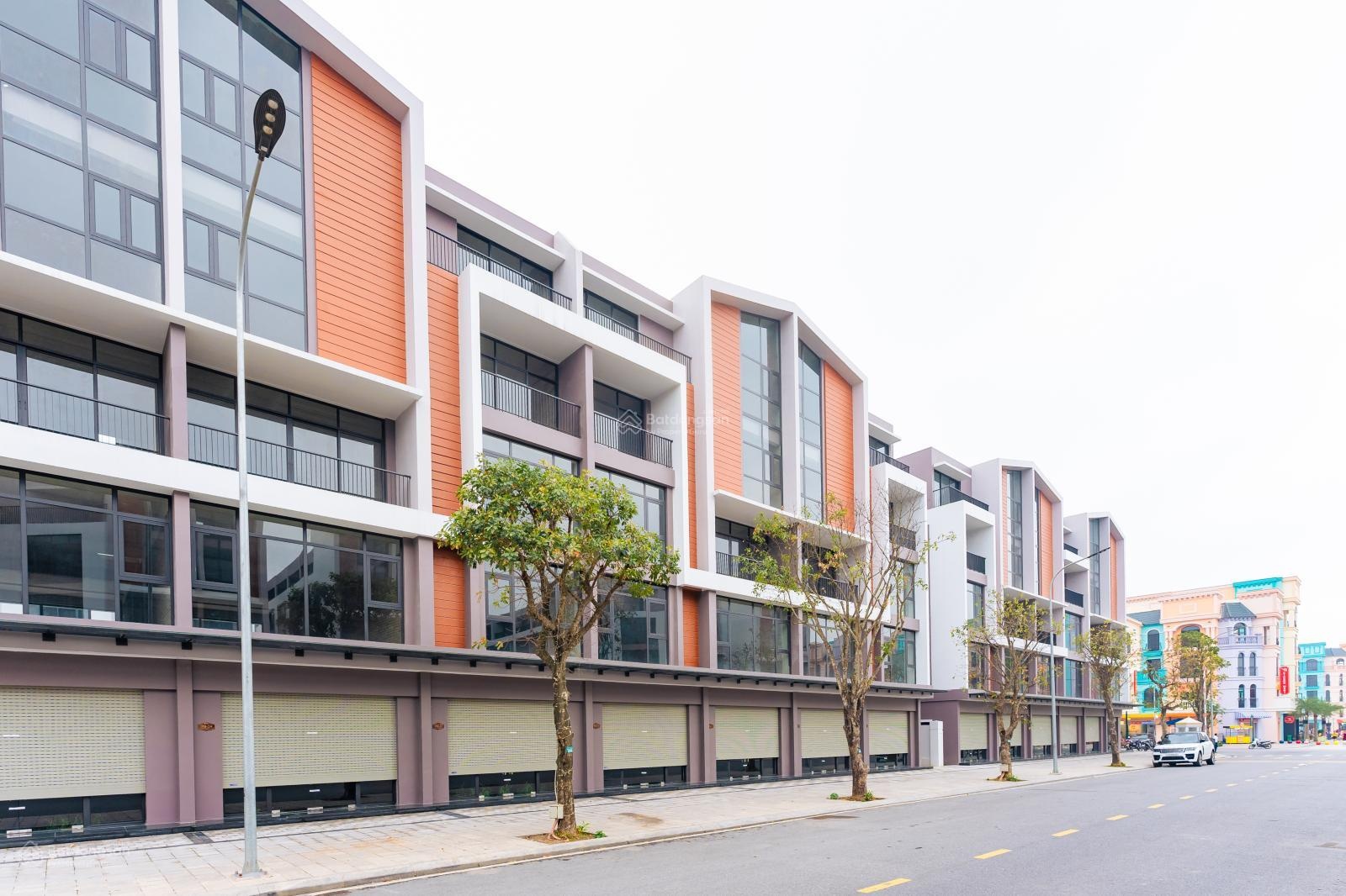 Shop 2 mặt tiền 140m2 nhận nhà ngay giá chỉ 20 tỷ