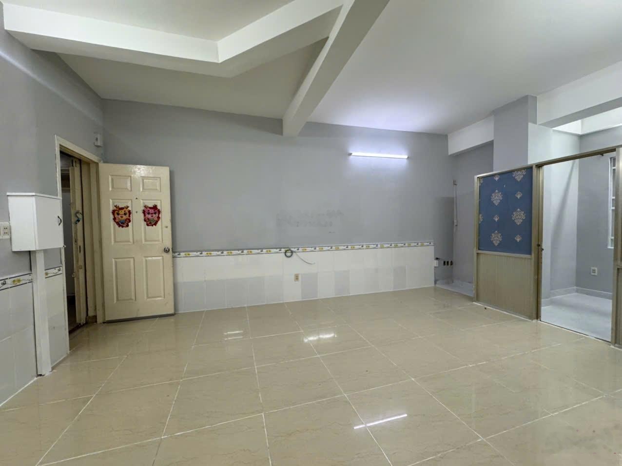Bán căn hộ chung cư 2PN 2WC Nguyễn Biểu, Phường 1, Quận 5, TP. HCM, 2,65 tỷ, 46m2
