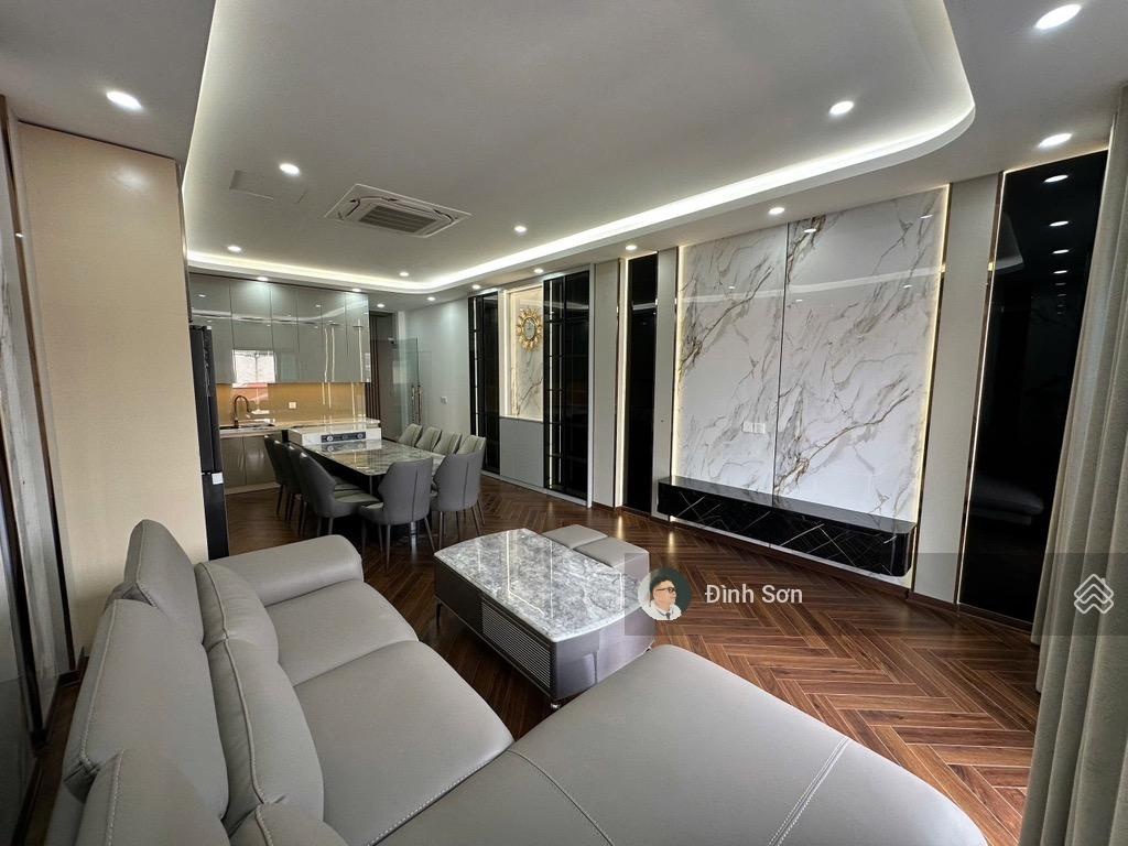 Gấp bán nhà Bồ Đề 110 m2 7 tầng thang máy oto tránh chỉ 17 tỷ sổ đỏ trao tay chủ mót bán kinh doanh