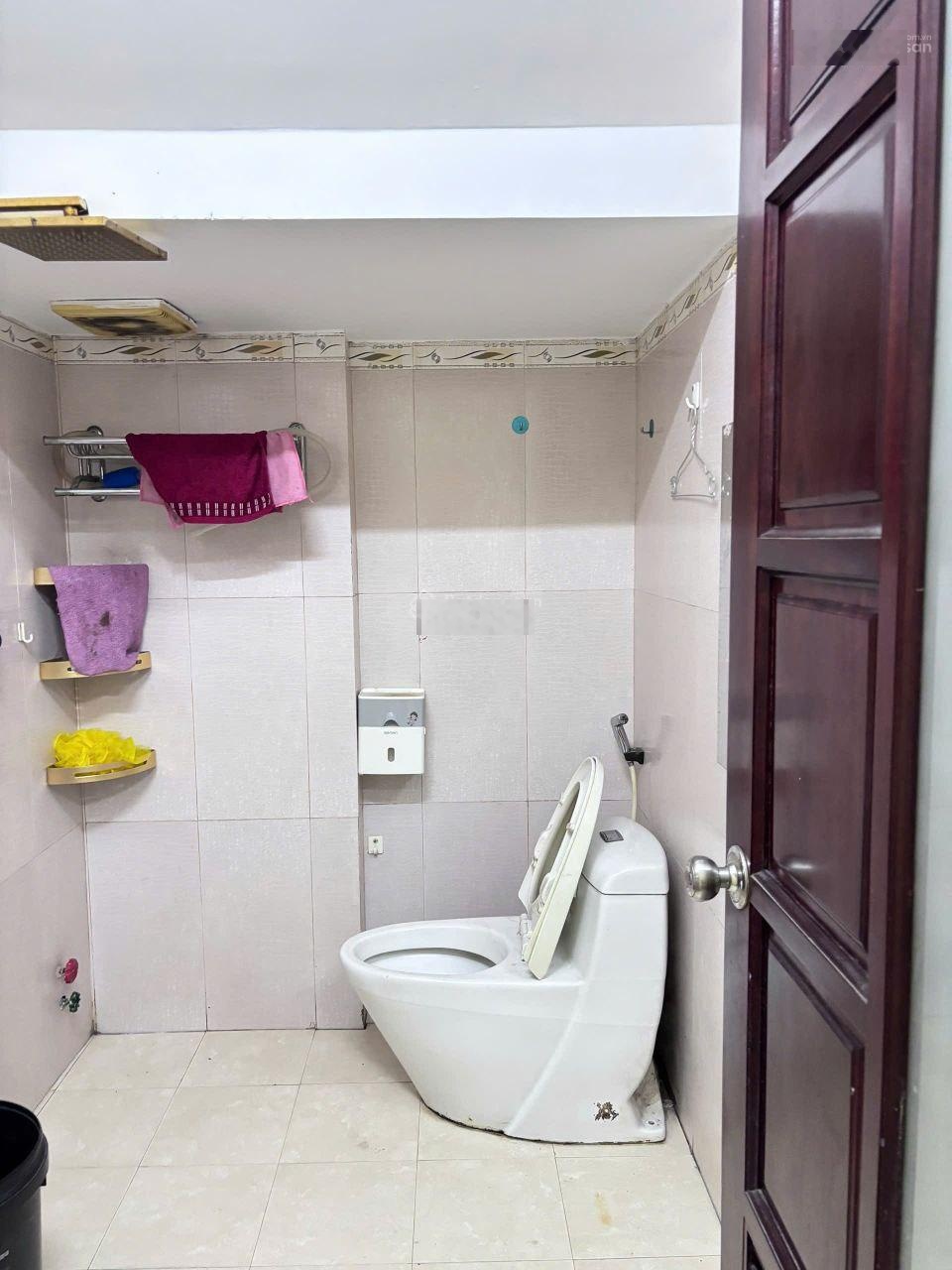 Giới hạn! Bán nhà độc nhất ở đầu đường Số 44, KDC Bình Phú 2 (4x20m) xây 5 tầng. Giá chỉ 14,5 tỷ