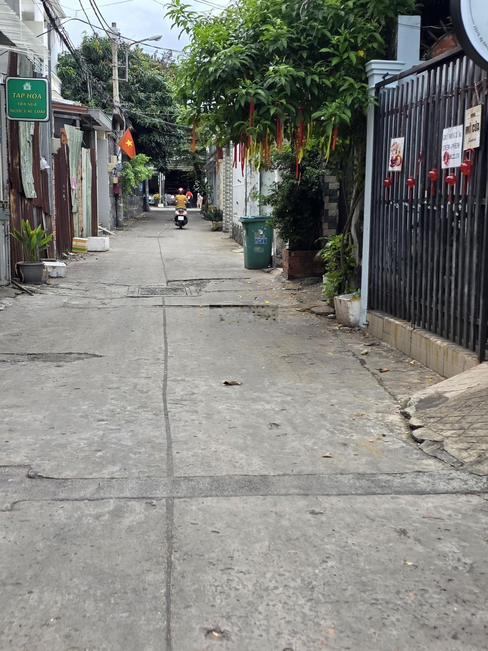 Bán Đất Đường Nguyễn Văn Quá Q12 Diện Tích : 4 x 17 Giá 5ty2