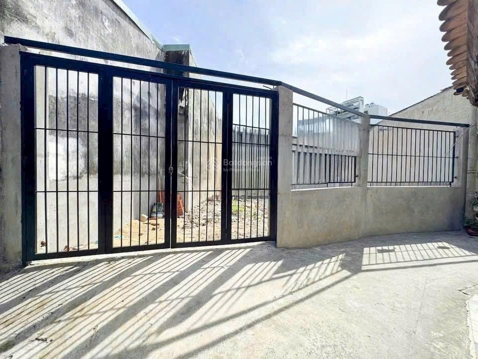 Bán đất Đường Số 49 P. Tân Quy Quận 7 DT: 9x14m chỉ 14 tỷ 900tr TL