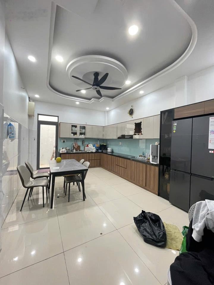 Bán nhà MT đường số 23 khu Bình Phú ,4x21m , 3.5 tấm, giá 17 tỷ.