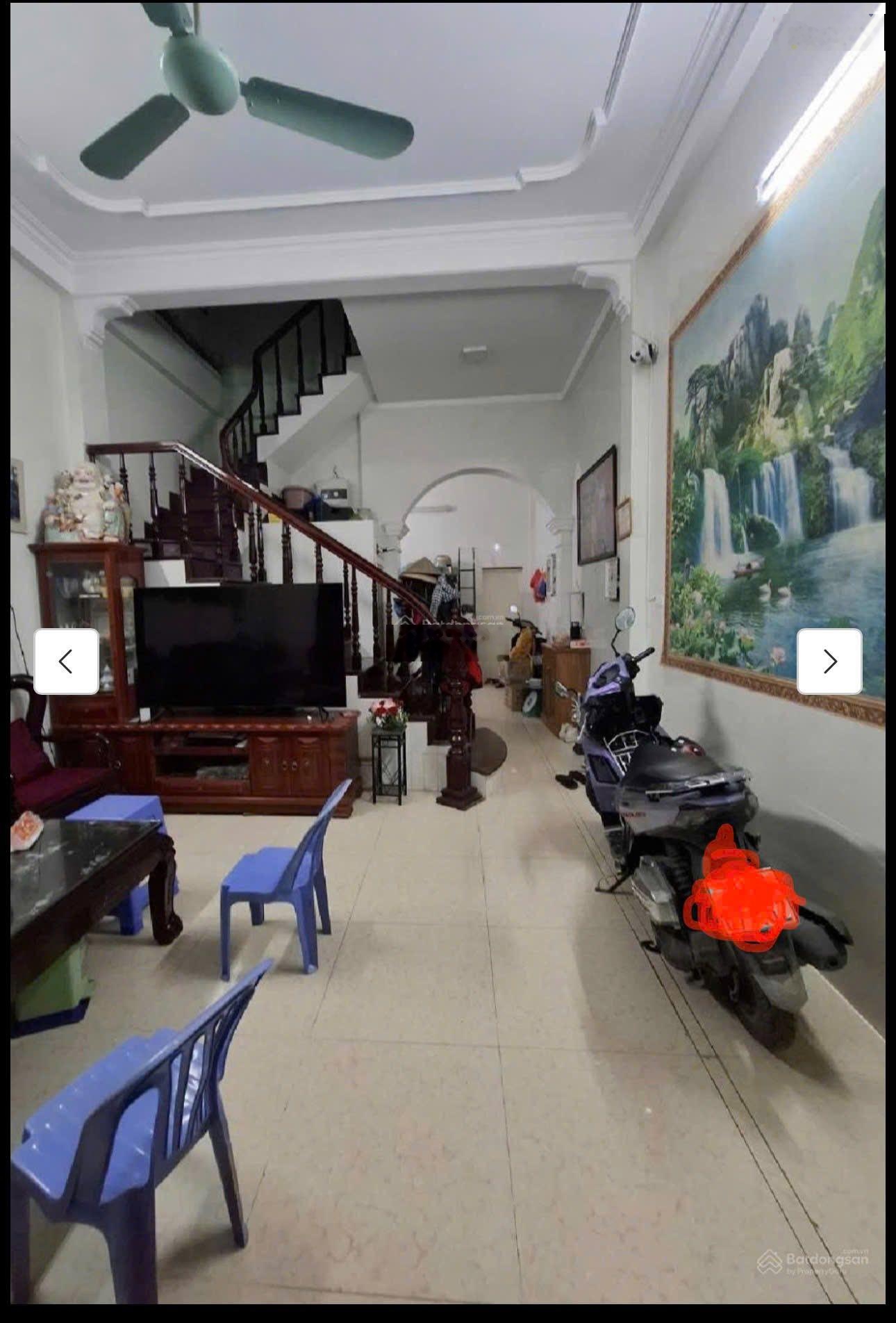 Bán nhà yên bình hà đông dt 45m x 4t x mt 4,3m giá 14,5 tỷ có thương lượng