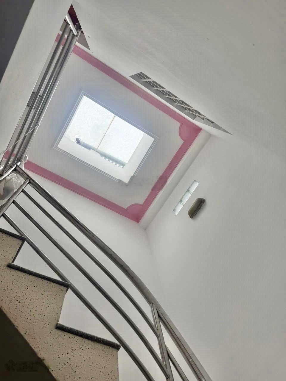 Bán nhà riêng chính chủ tại Cao Thắng, 30m2, 5 tầng kiên cố 4PN, 4WC, giá siêu hời 8,39 tỷ, uy tín