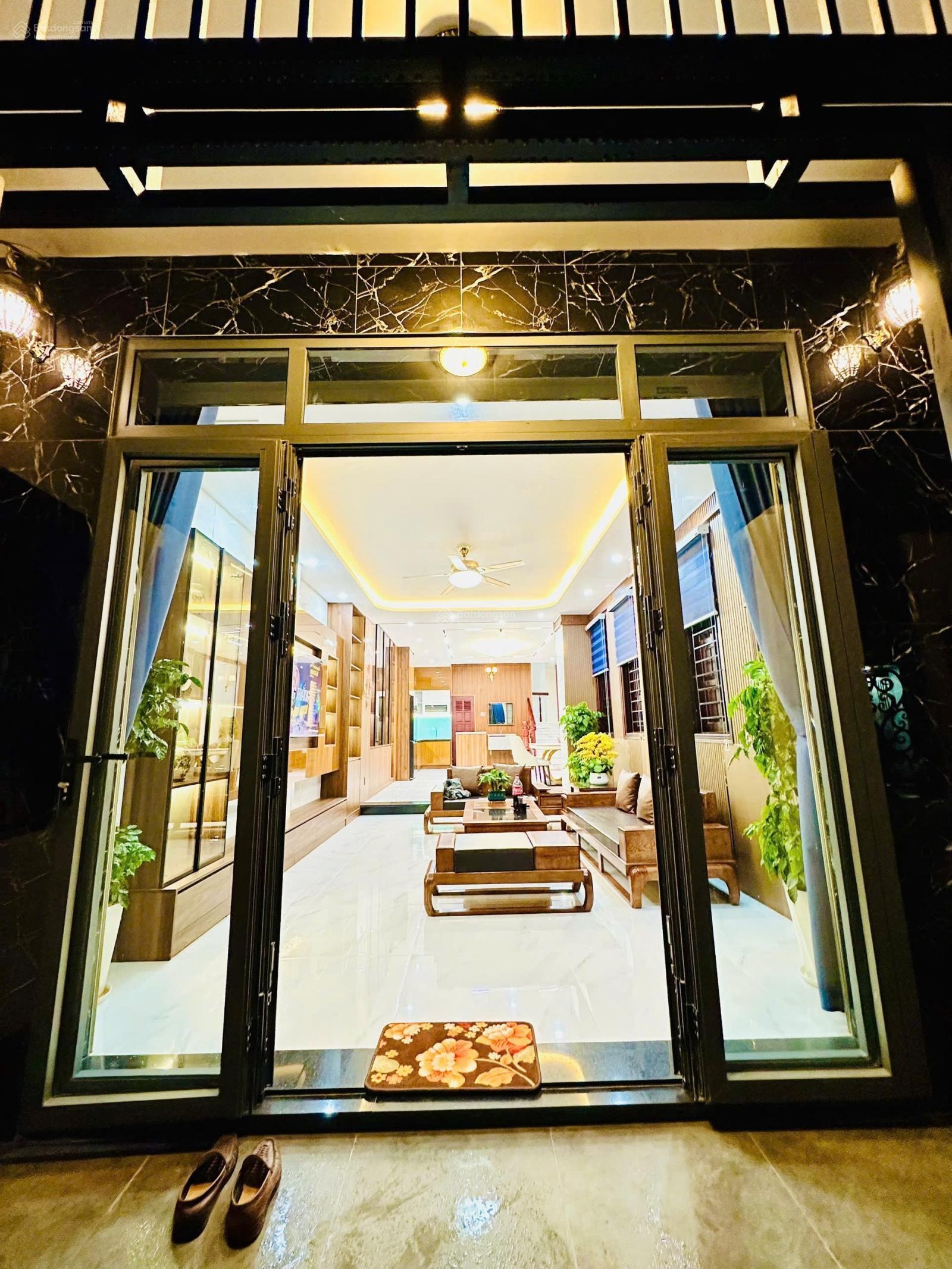 Bán nhà 3 tầng full nội thất mặt tiền Mộc Bài 4 P Hoà Khánh Đà Nẵng. Diện tích 81m giá chỉ 7.9 tỷ