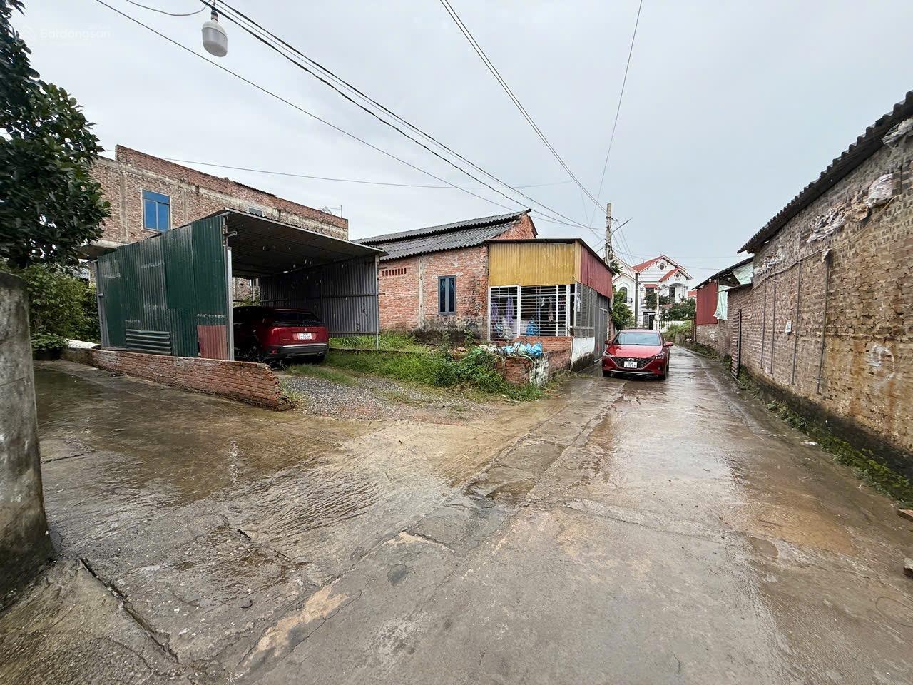 Lô góc siêu đẹp 58,6m2 Tráng Việt- Mê Linh-HN