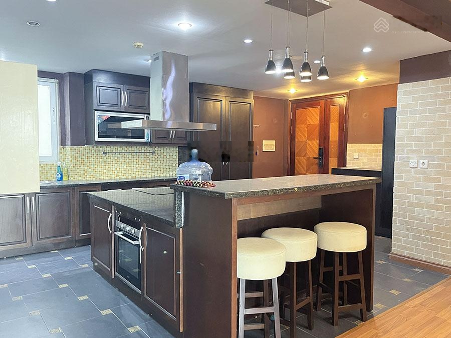 Cho thuê gấp CC 4PN, 2WC, 153m2, 28 triệu tại Ciputra, p Phú Thượng, Q.Tây Hồ, HN