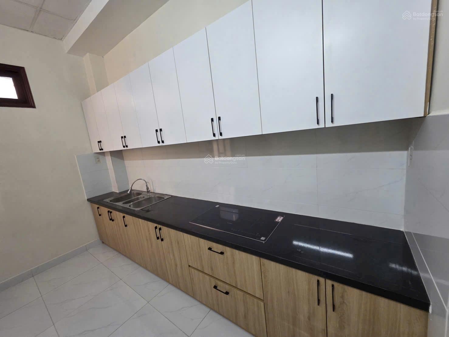 MUA ĐẤT TẶNG NHÀ - SẴN DÒNG TIỀN CHO THUÊ - Ô tô thông, cách trục Đường 2/4 chỉ 120m