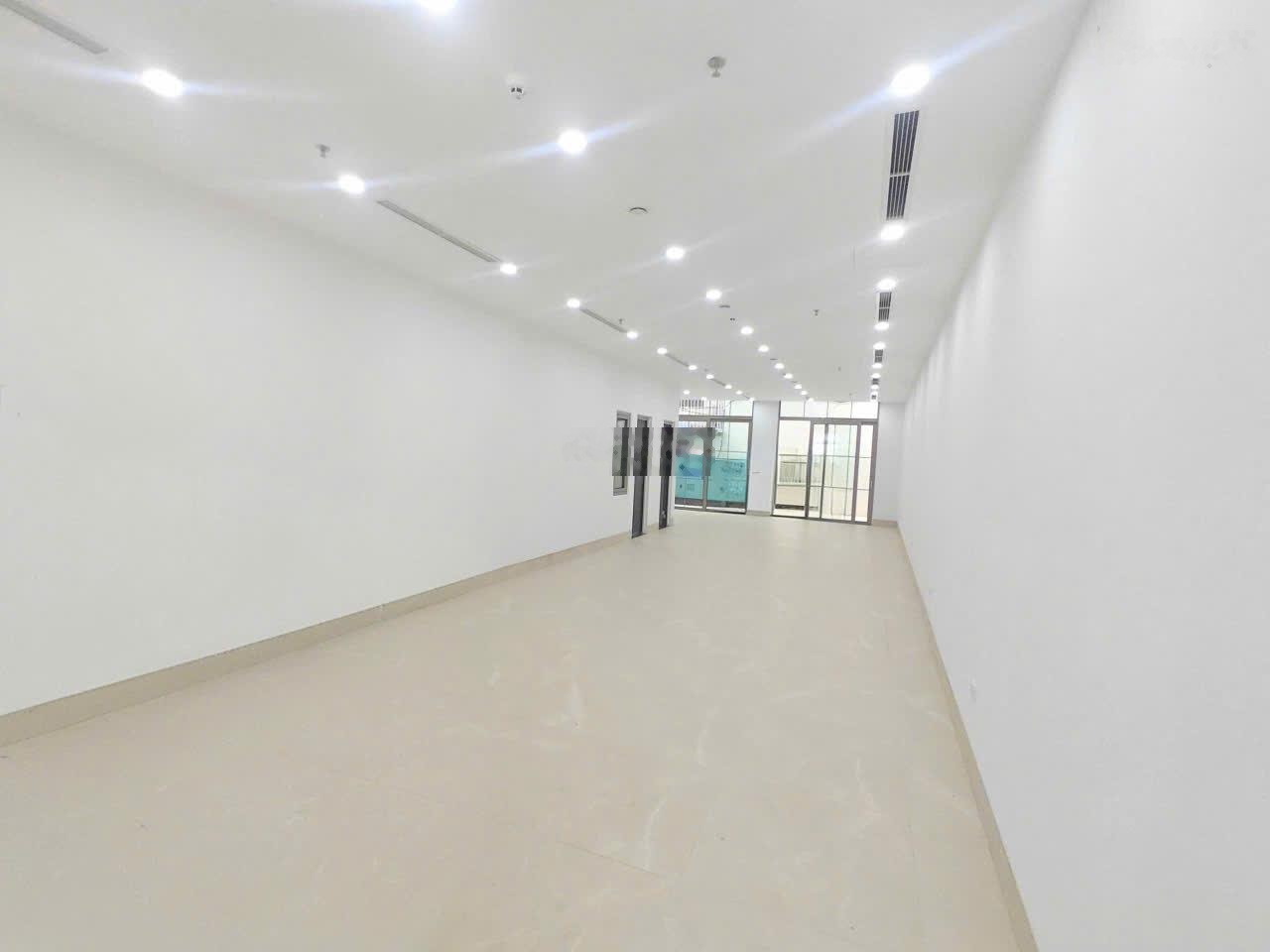 Cho thuê mặt bằng văn phòng phú viên - bồ đề- long biên