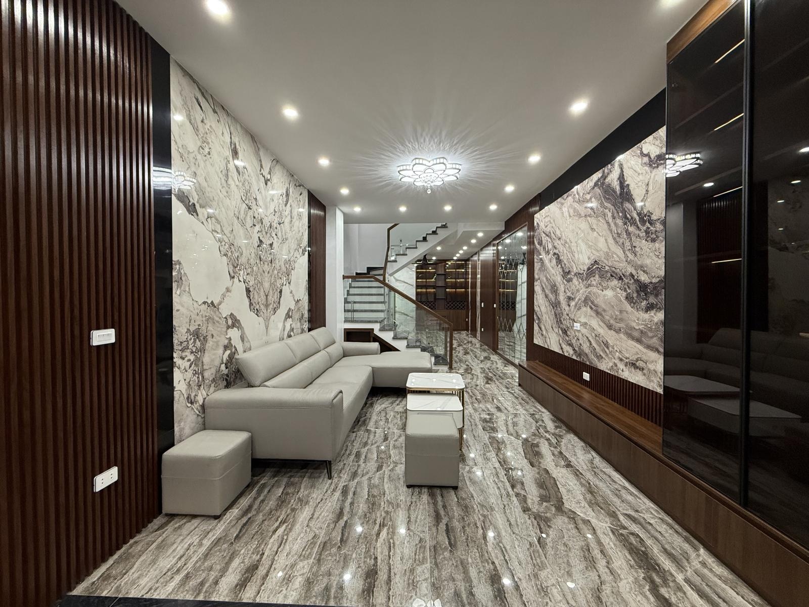 Bán nhà TĐC Sao Sáng 4 tầng độc lập có sân riêng đầy đủ nội thất