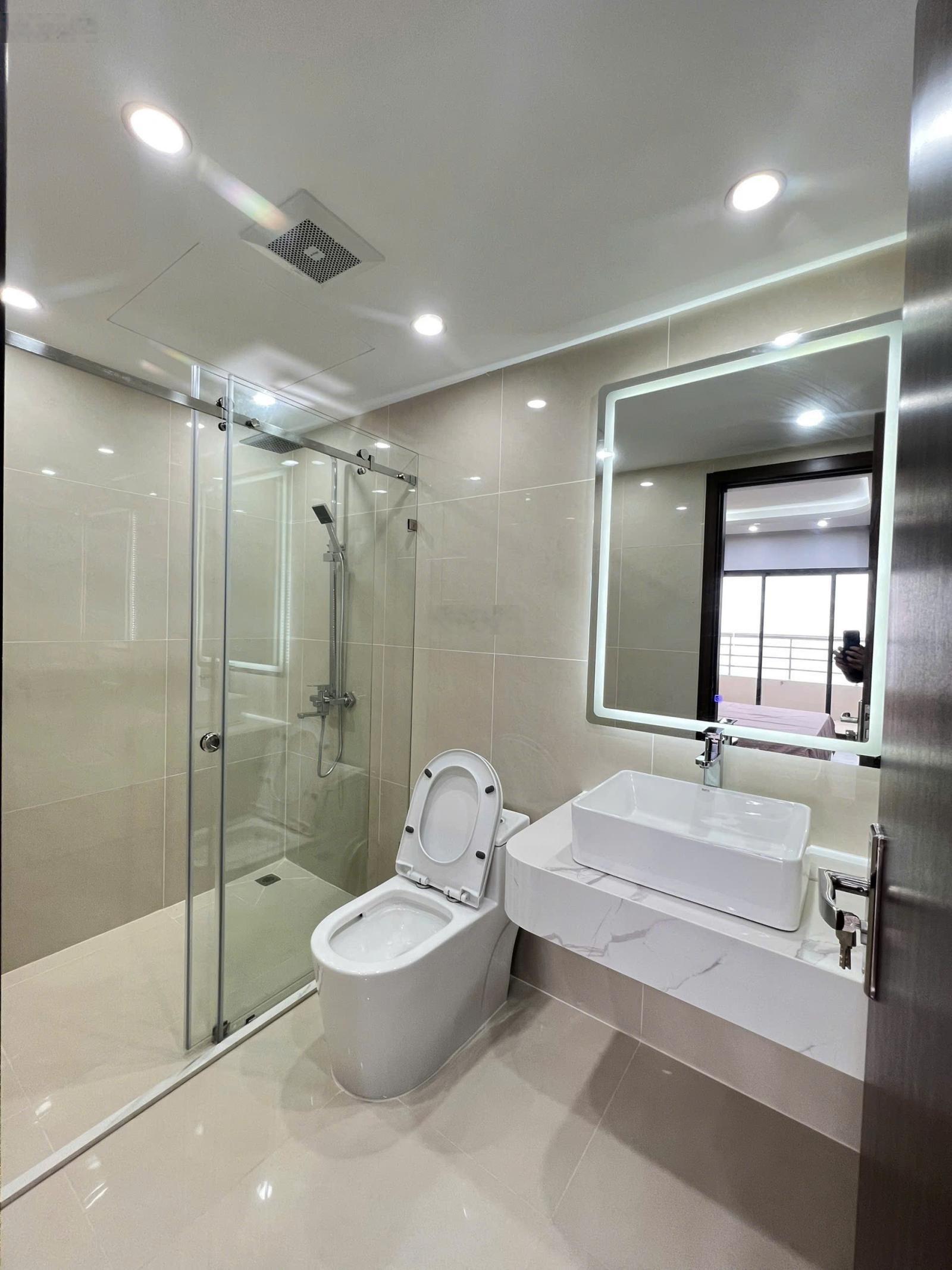 Gia đình cần bán căn hộ Hà Thành Plaza (102 Thái Thịnh), 114,4m², 3 ngủ, tòa B