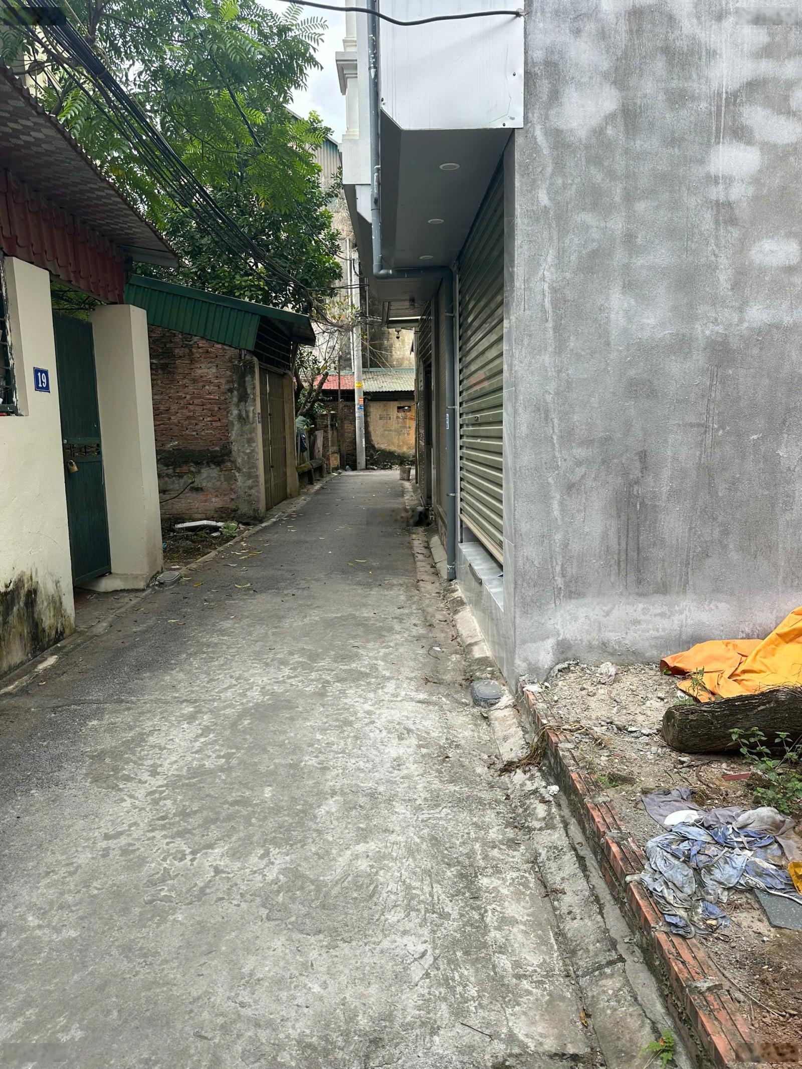 Cần bán gấp 43.8 m2 đất Ngô Xuân Quảng Trâu Quỳ giá tốt 7,x tỉ