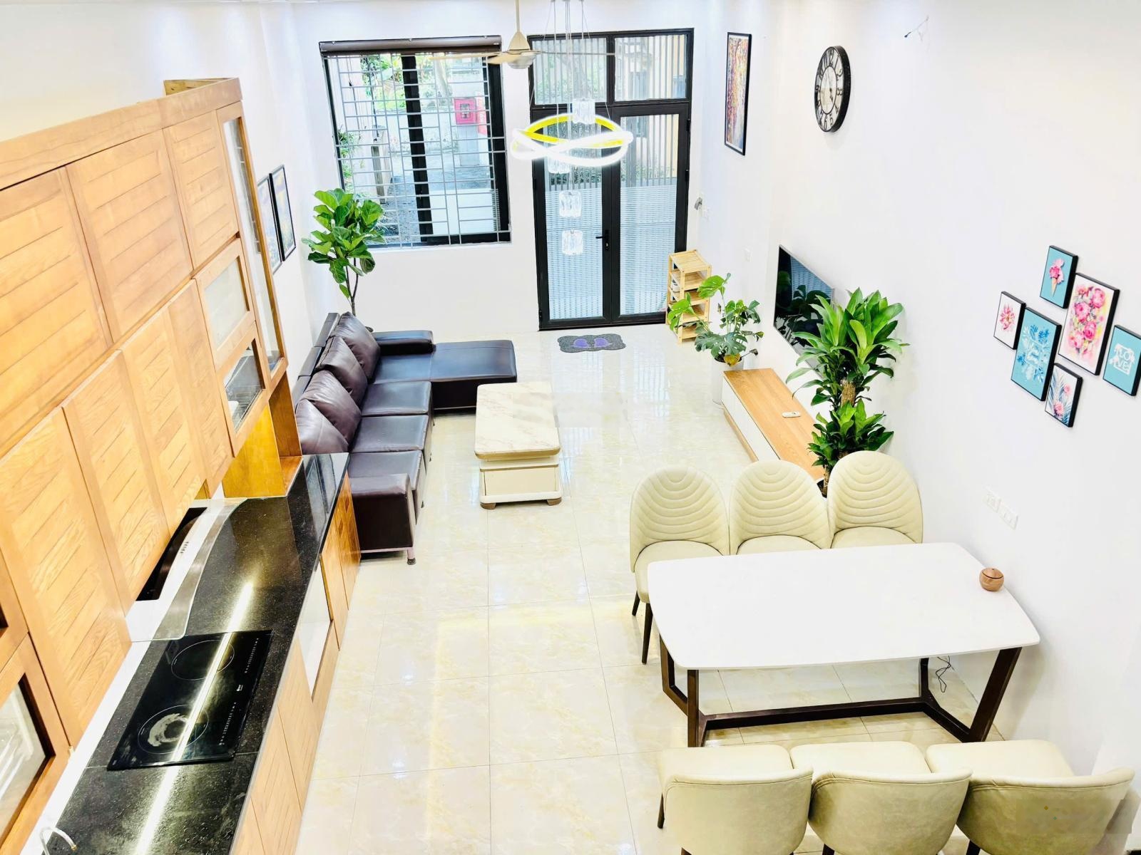 Tôi chính chủ bán nhà ( cả đất, nhà mới đầy đủ đồ), sổ xịn không vay !