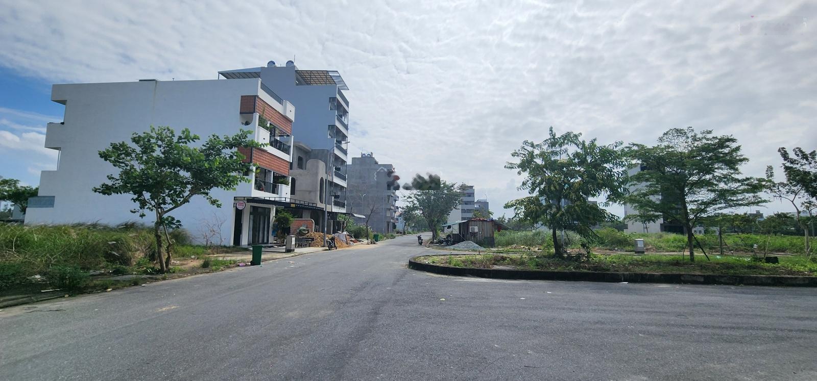 Bán đất đẹp 2 mặt tiền Đa Mặn Đông 6, Quận Ngũ Hành Sơn, 12 tỷ, 101m2