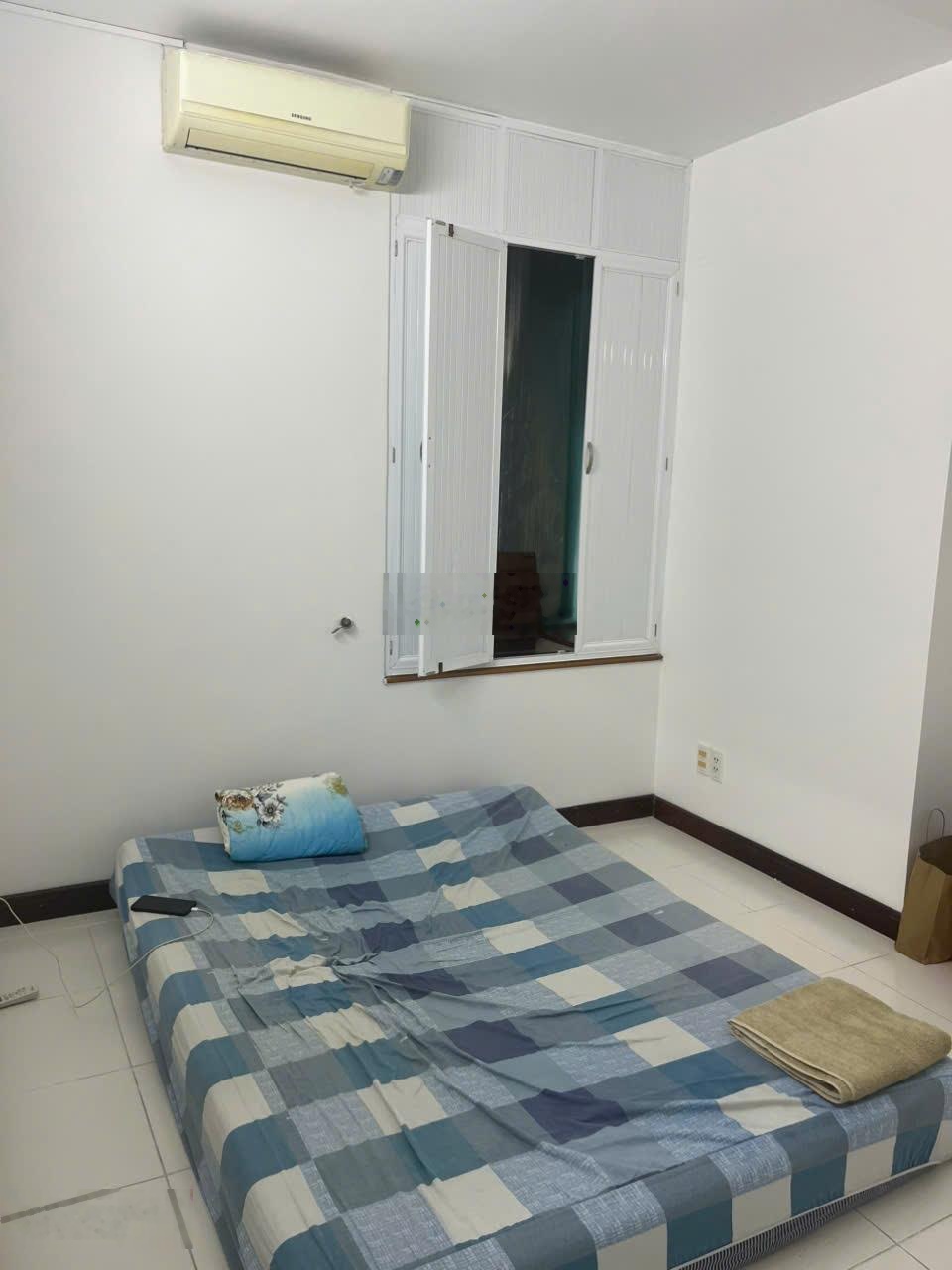 Căn hộ Thuận Việt, 319 Lý Thường Kiệt, Q.11, 12tr/tháng