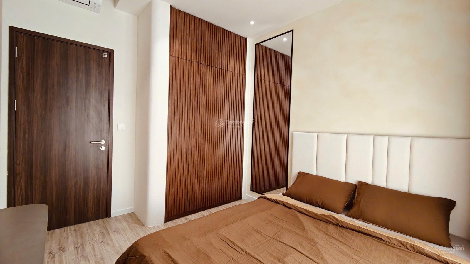 GẤP. Chủ gửi bán gấp trong tháng căn hộ Infiniti, căn góc, 129m2, nội thất cao cấp, giá 13,3 tỷ