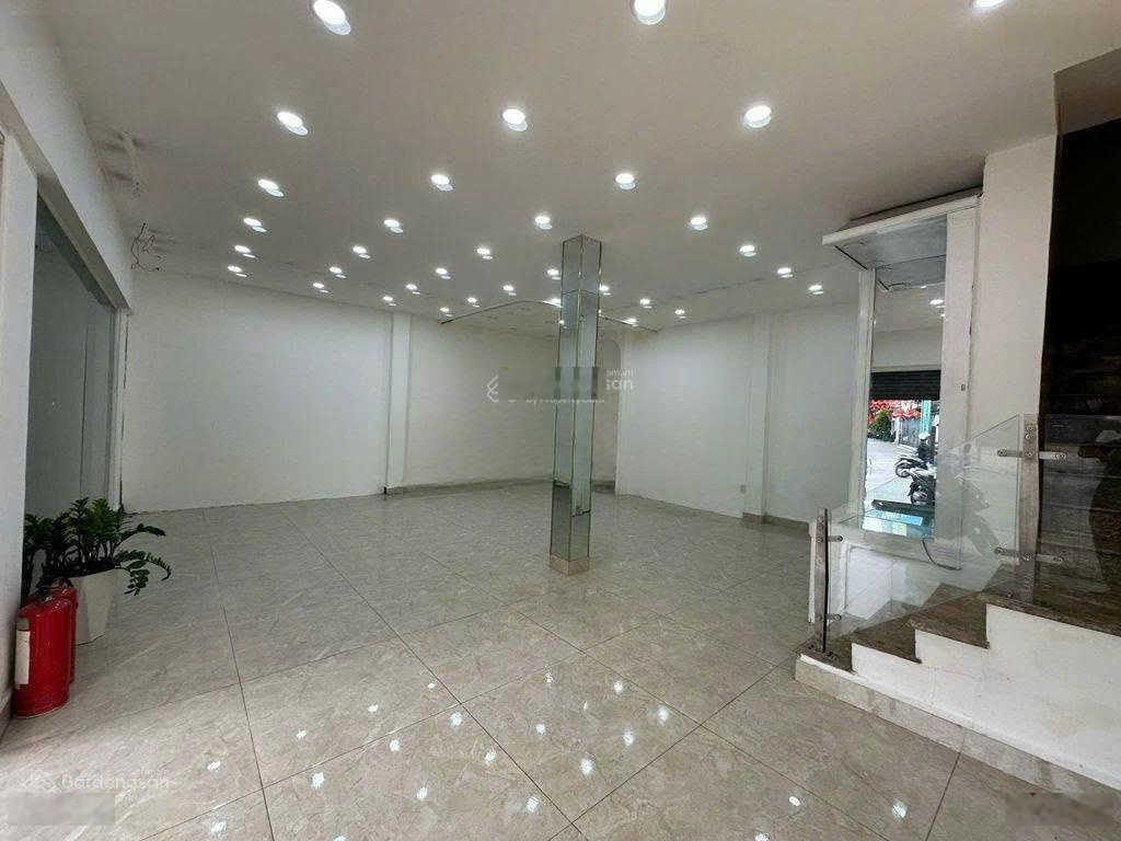 Cho thuê nhà MT HỒ VĂN HUÊ, P.9, Q.PN 50tr