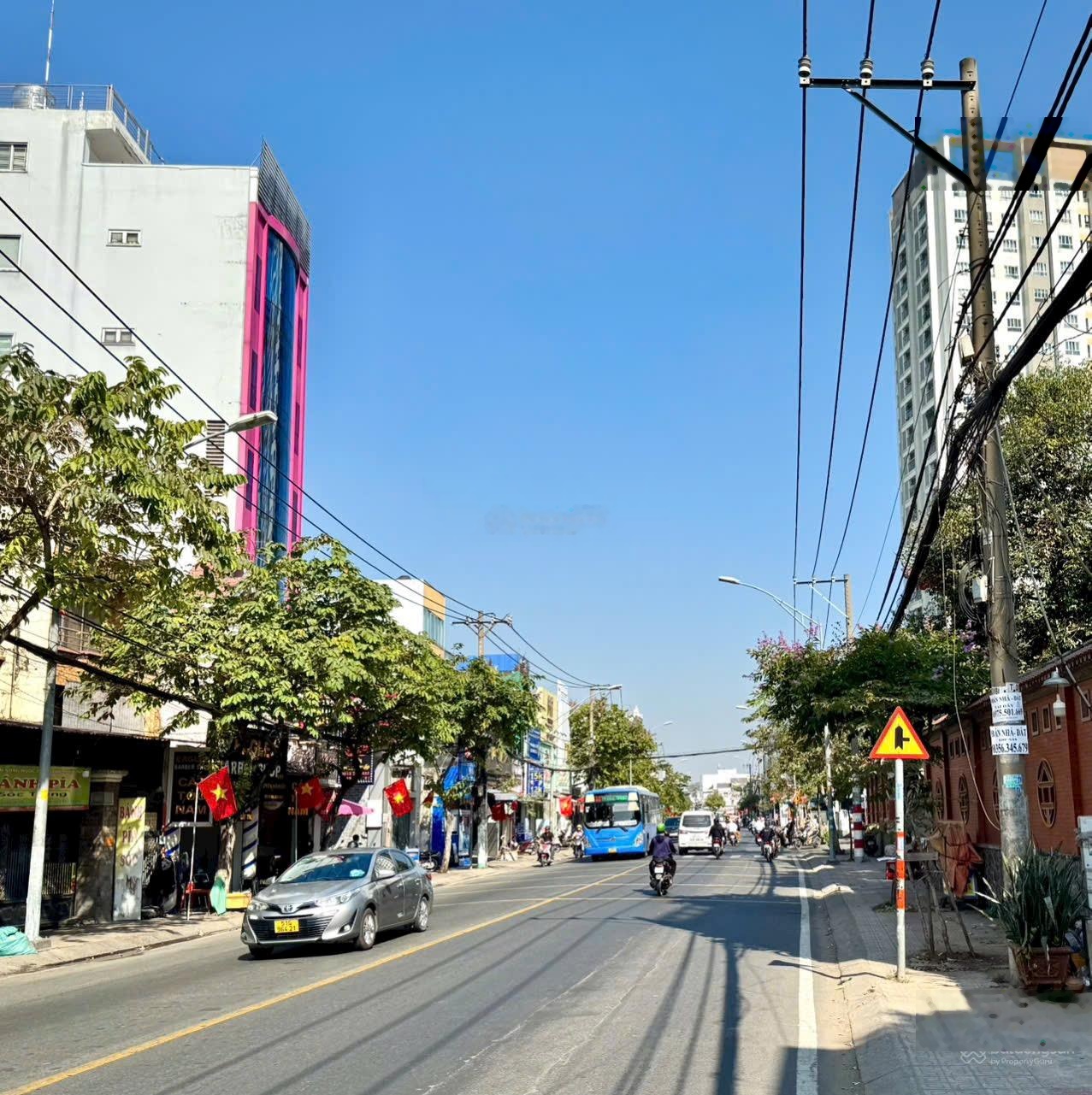 Cho thuê toà nhà làm VP, trung tâm dạy học MT đường Đặng Văn Bi tuyến đường đông đúc, tấp nập