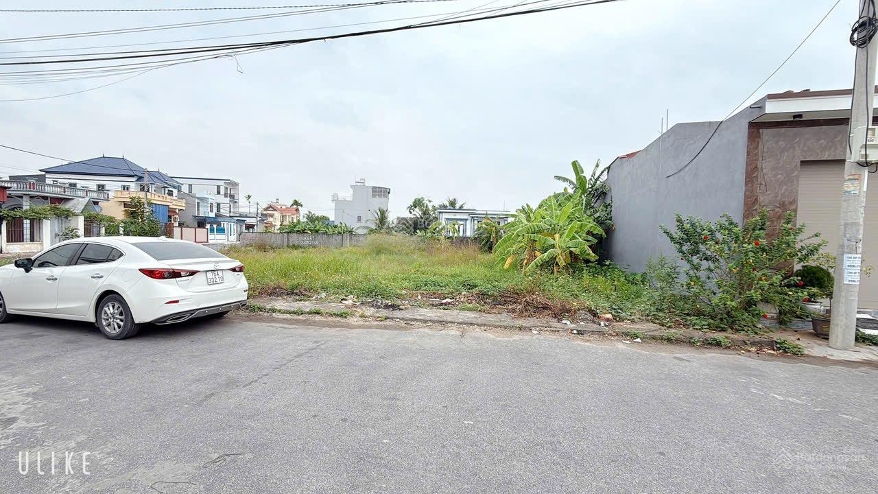 Siêu phẩm đg nhựa trục thôn 8m cách bệnh viện trung tâm kiến thuỵ chỉ 500m , dt 128m2 giá 2 tỷ 250