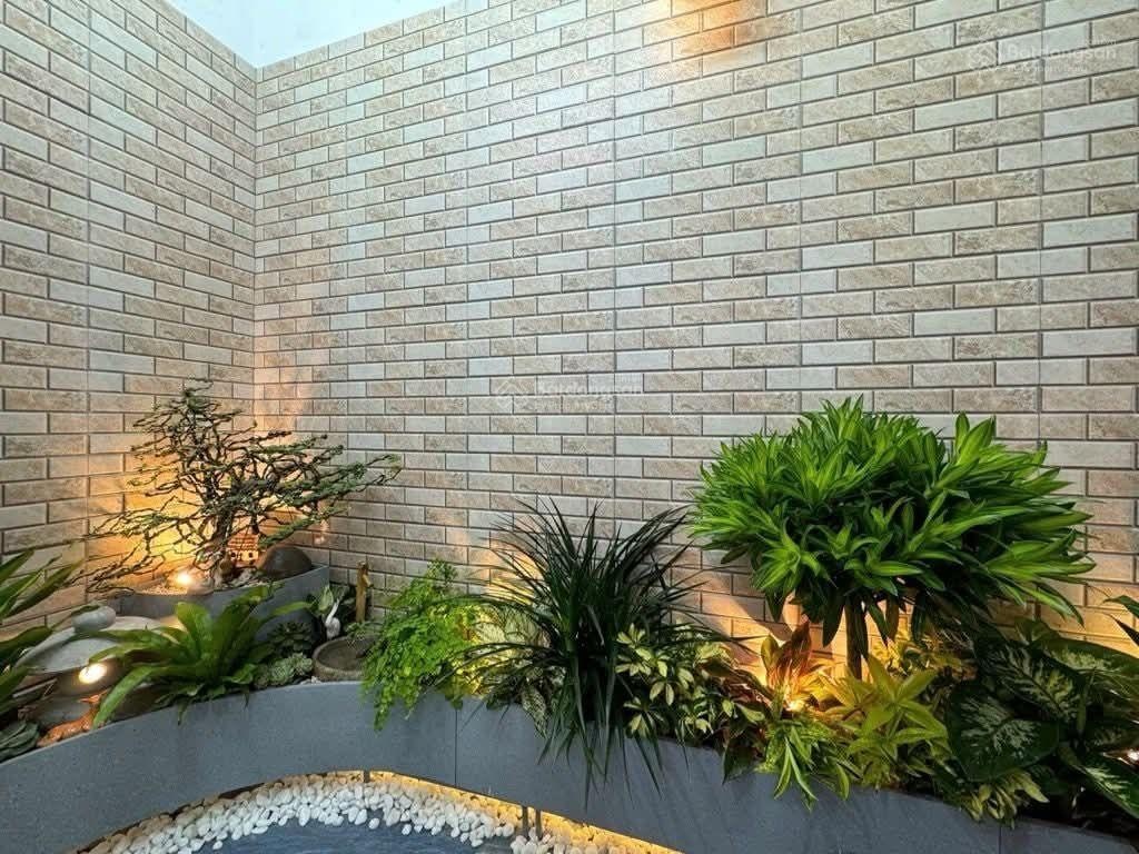 Bán nhà nguyễn sơn, 60m ,5 ngủ , thang máy , nội thất sang sịn, 13 xty