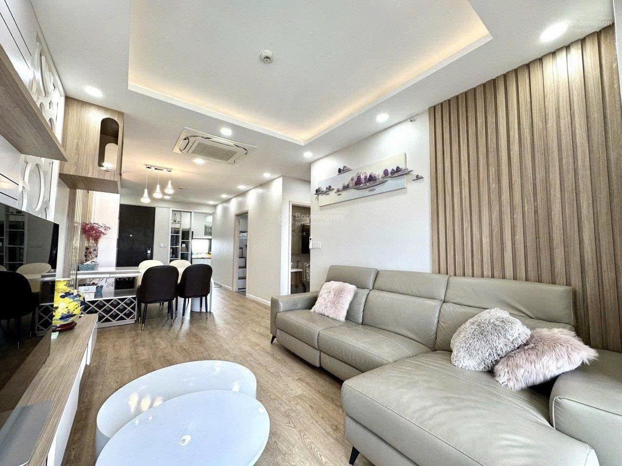 Cho thuê căn hộ Hưng Phúc Premier, 20 triệu VND, 79 m2, 2PN, 2WC, đẹp, nhiều tiện ích