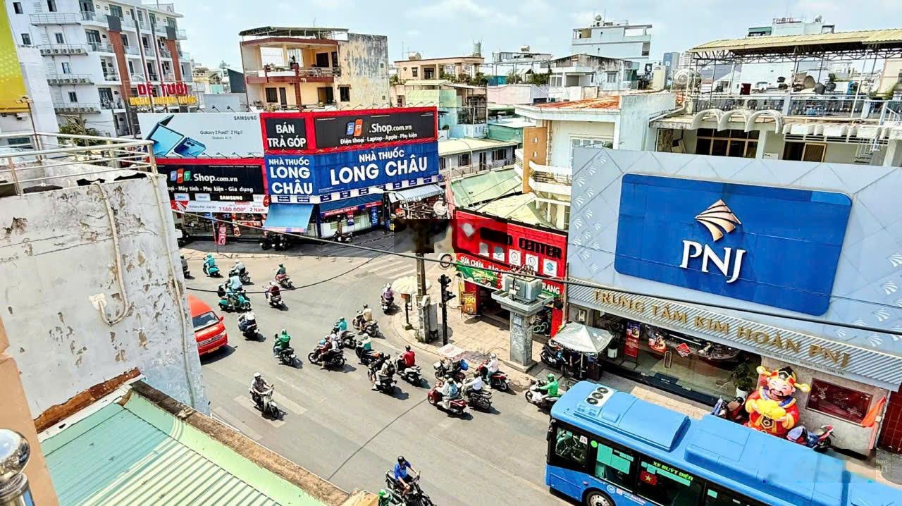 Cho thuê tòa chdv phan huy ích - 6 x 25 - 6 tầng có thang máy -full nội thất -có pccc -85tr/th