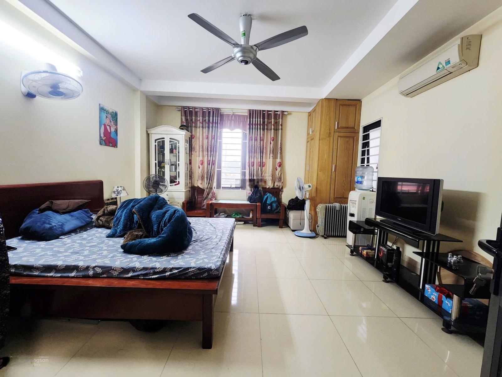 Mặt ngõ ba gác phi, 40m ra MP, DT 38m2, MT 6m, chỉ 9 tỷ, dân xây nở hậu, QH ổn định