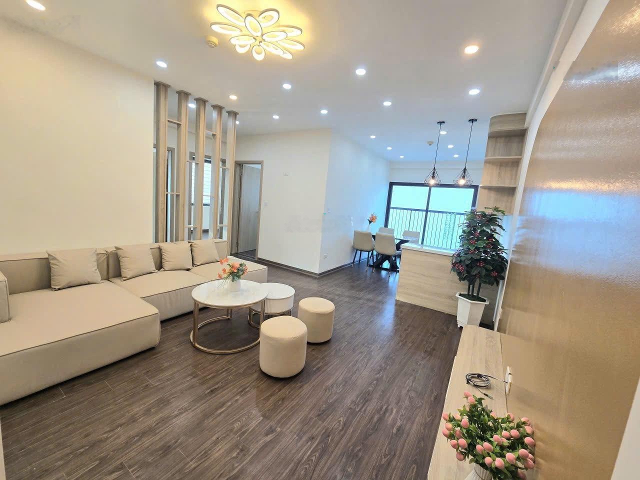 Bán căn 3pn đẹp 89 phùng hưng hà đông 81,5m2 full nội thất 5,98 tỷ. lh 0986186103
