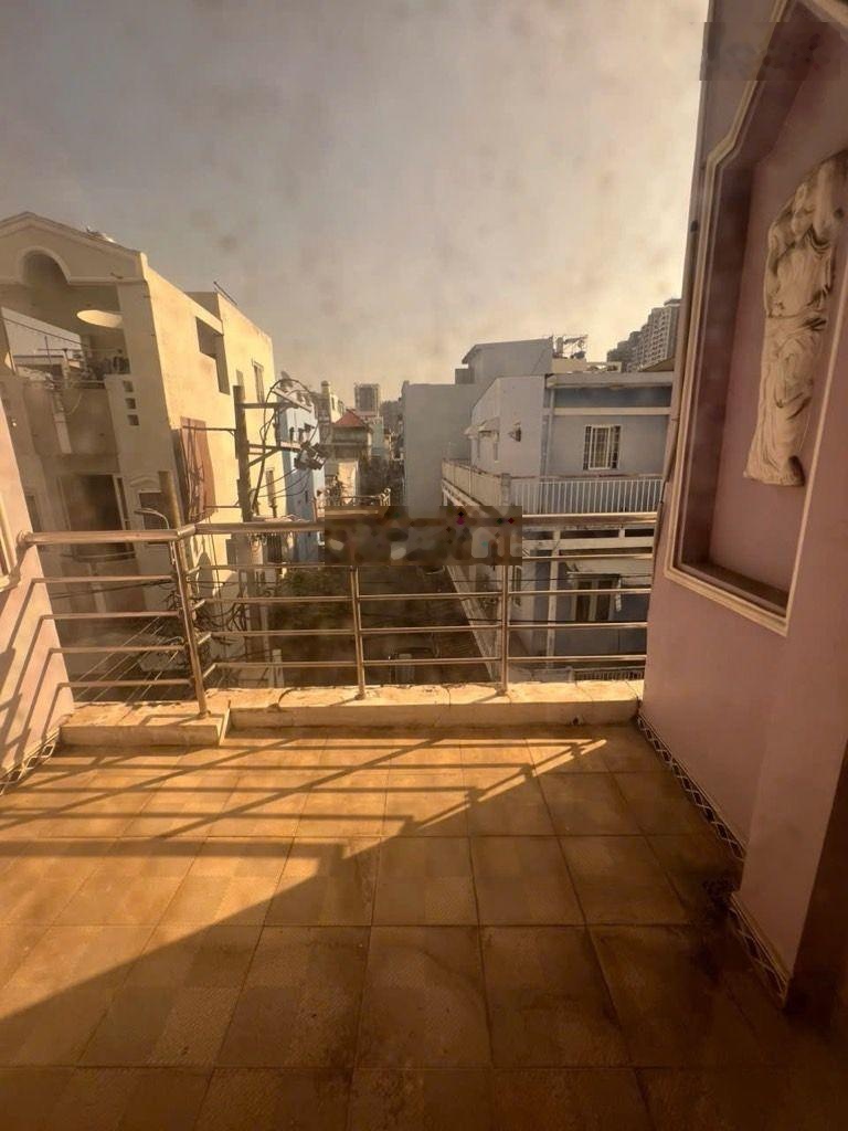 Nhà 3 tầng, hẻm 6m Võ Văn Kiệt, Quận 6