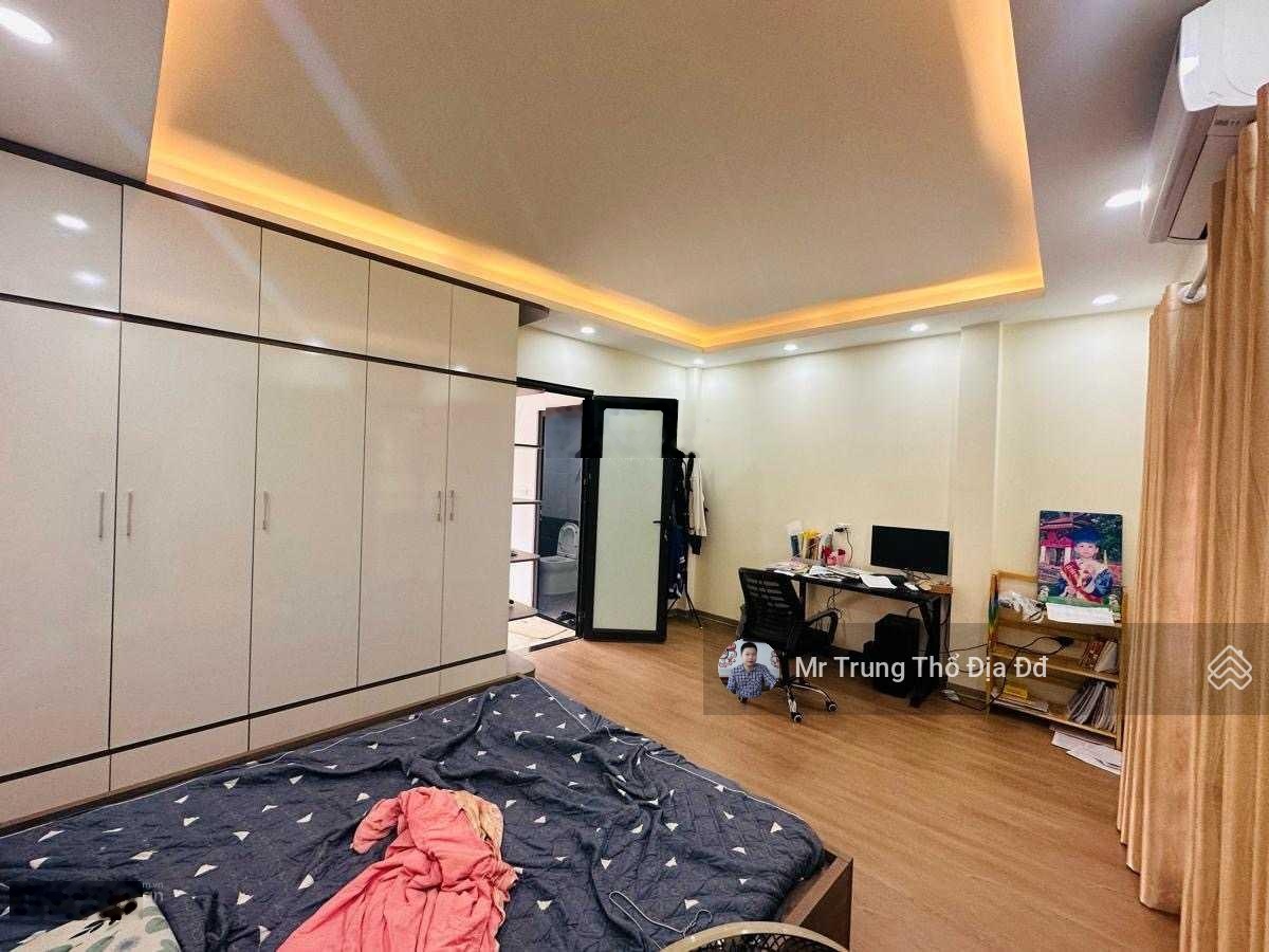 Mê Hồn! Đê La Thành Đống Đa ngõ to thoáng gần ô tô tặng full nội thất, nhà mới thang máy 6 tầng