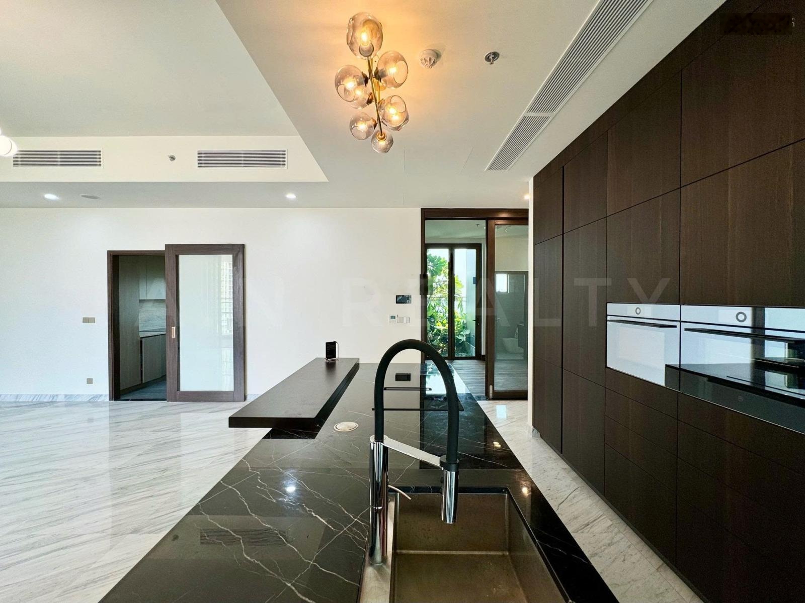 Cho thuê 3PN nội thất cơ bản giá tốt nhất thị trường