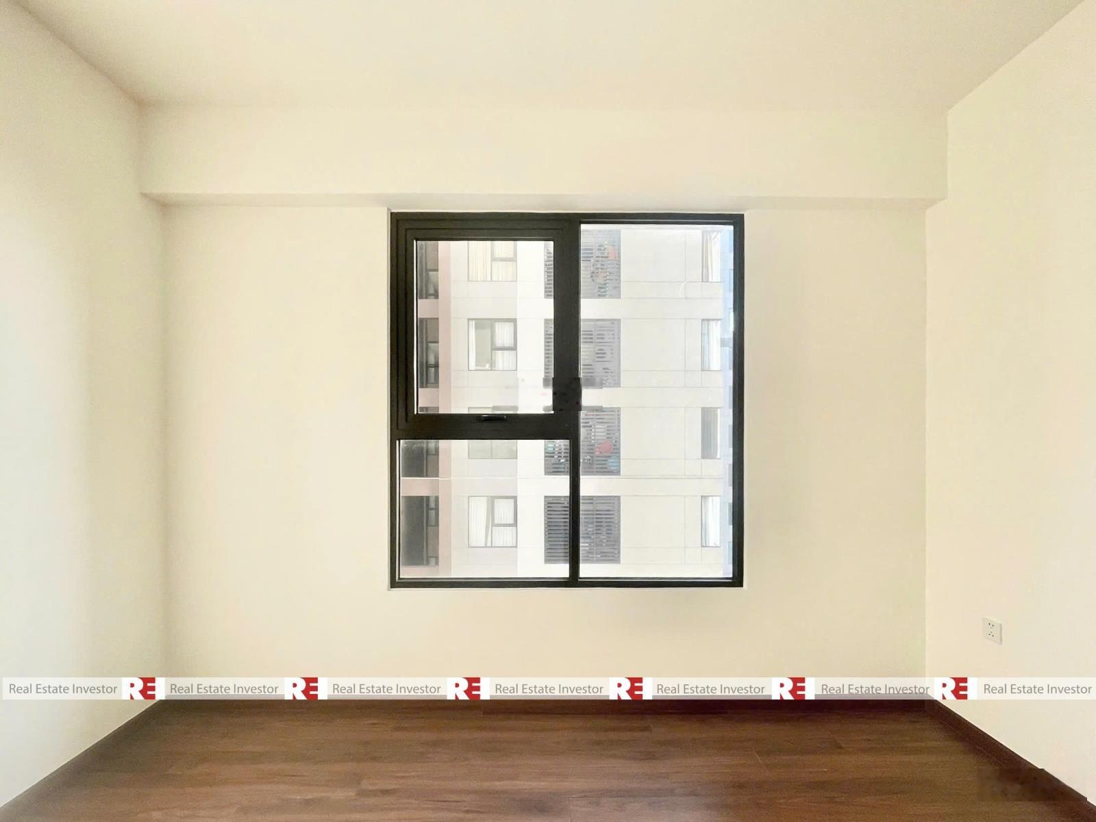 Cho thuê 2PN 2WC - Căn góc - View hồ bơi cực đẹp giá chỉ 11tr/tháng có máy nước nóng