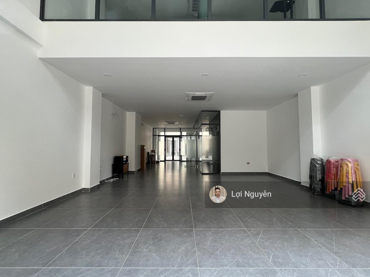 Nhà phố KĐT Vạn Phúc (7x22m), hầm + 5T, hoàn thiện cao cấp, ngay lối thông hành, thang máy chỉ 70tr