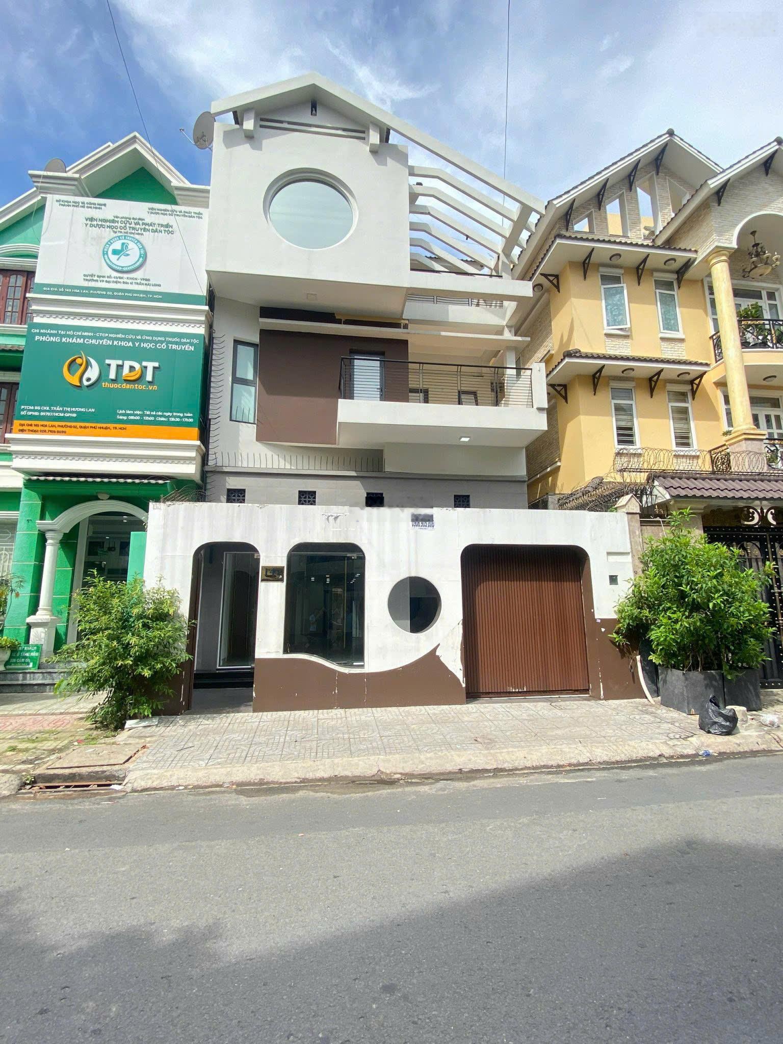 Hàng Độc Quyền - Mặt tiền Khan Hiếm Hoa Lan, Phú Nhuận - 8 x 20m - 4 tầng - HĐT 90tr/th - Giá 55 tỷ