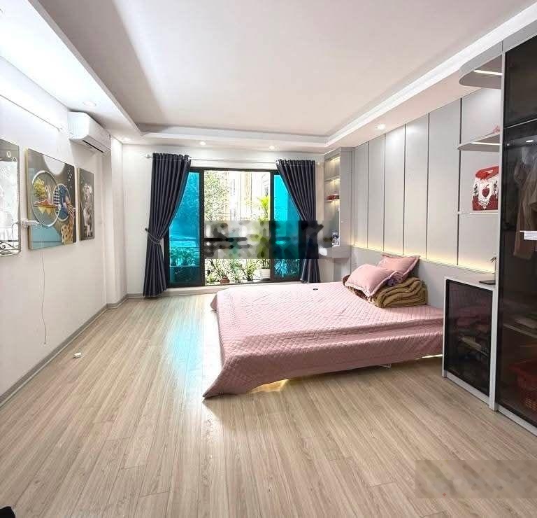 P/lô Xuân Đỉnh, 36m2 Mt 4m hơn 10 tỷ, dân xây mới, ô tô, thang máy, full nội thất VIP, lô góc, hiếm