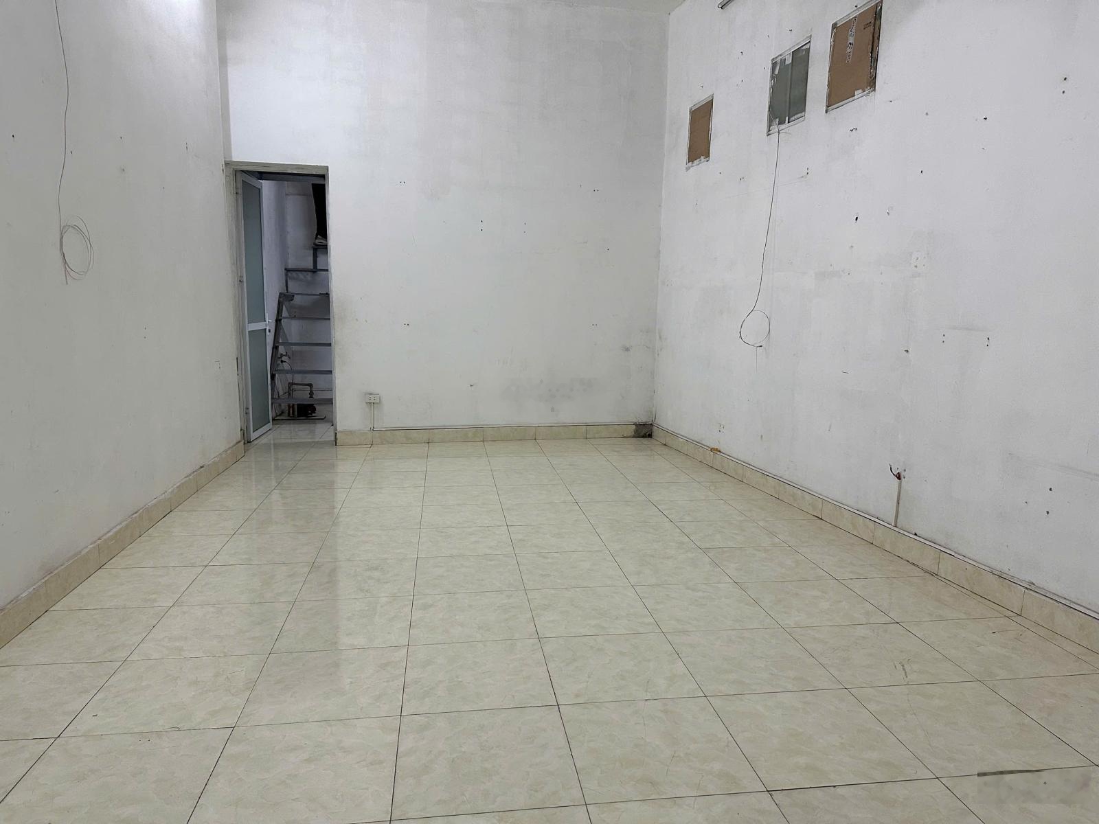 Chính chủ cần cho thuê nhà riêng mặt phố kinh doanh tại phố Phan Đình Giót, Hà Đông, Hà Nội